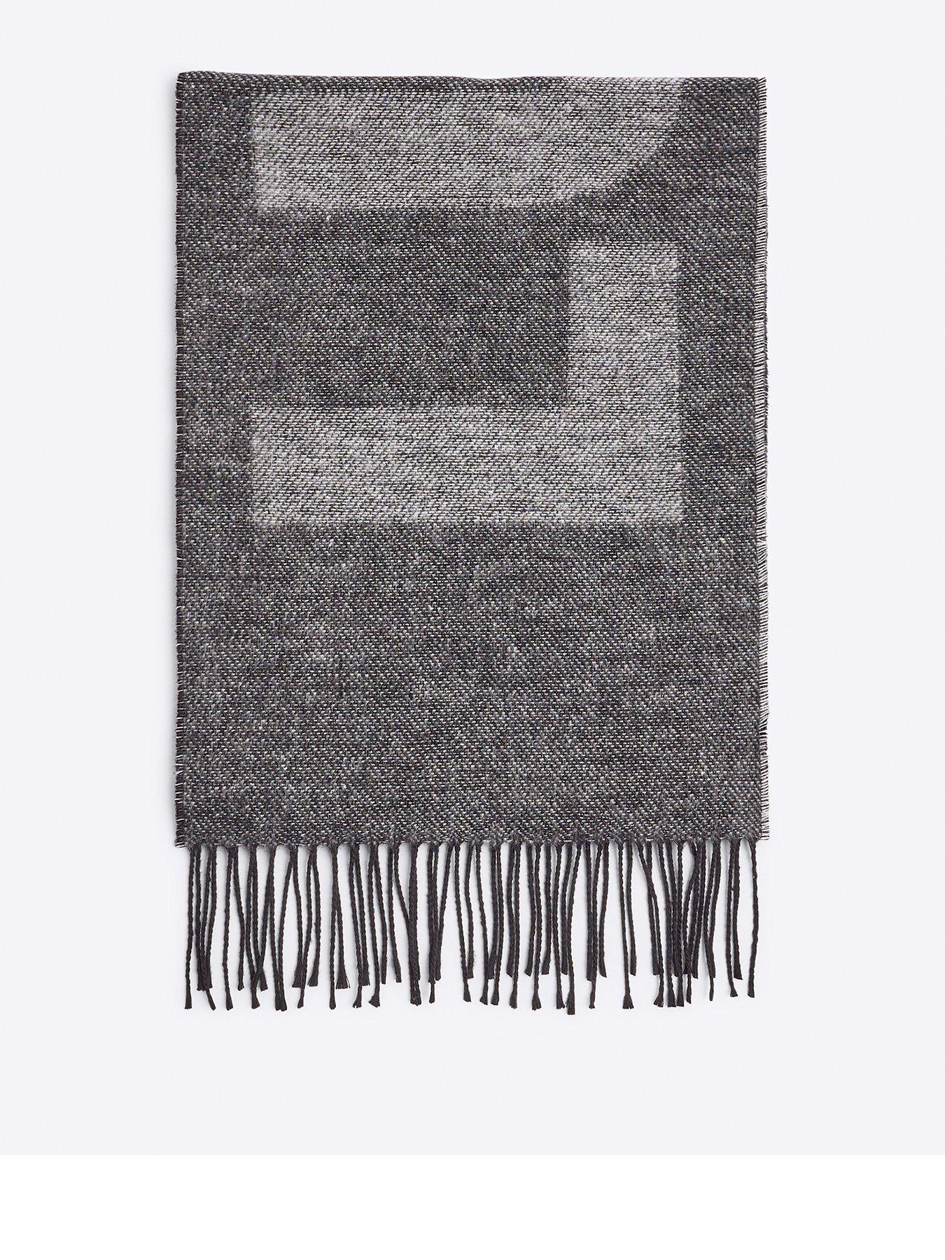 river-island-luminis-scarf-blackfront