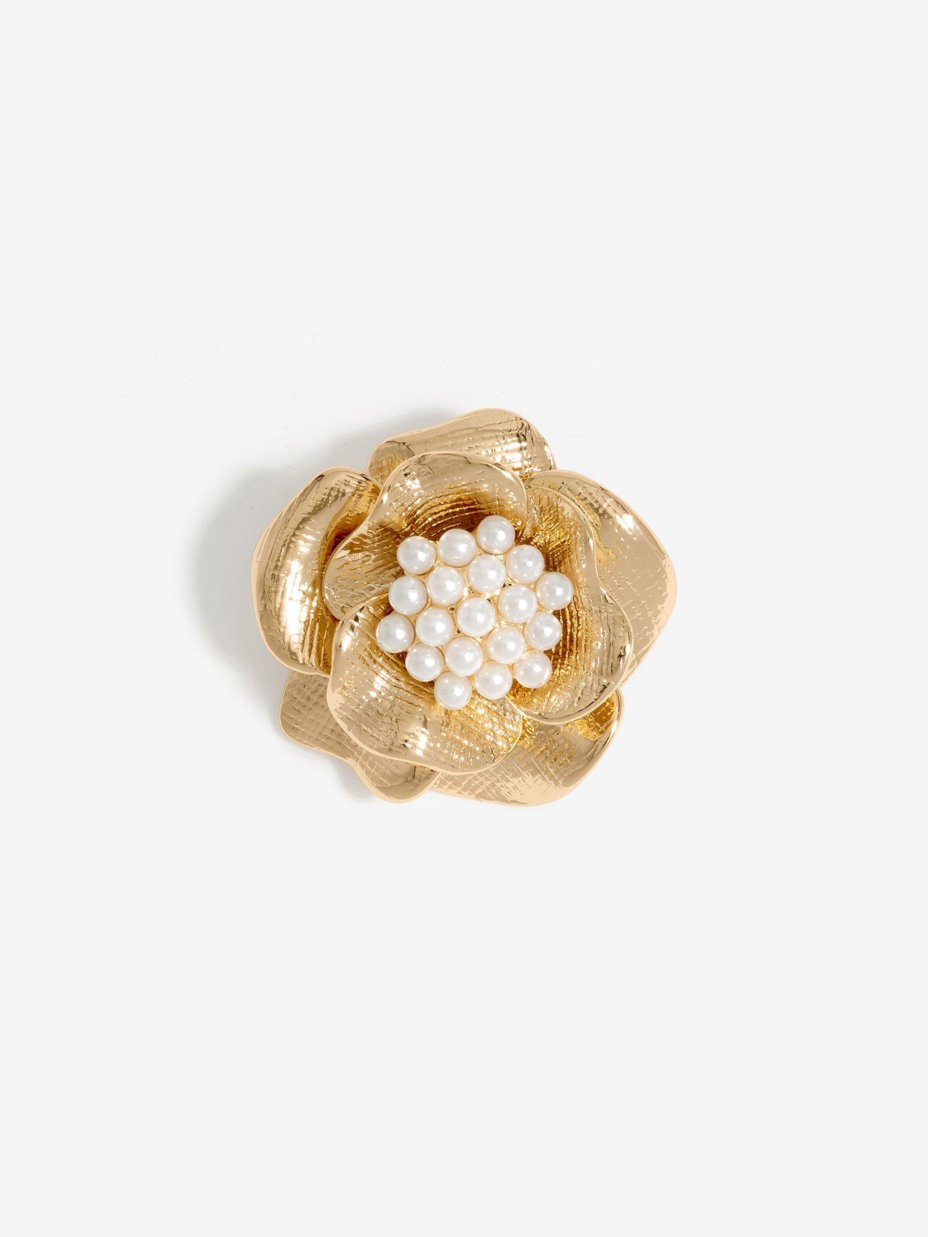 jon-richard-gold-plated-vintage-inspired-floral-and-pearl-brooch-gift-boxstillFront