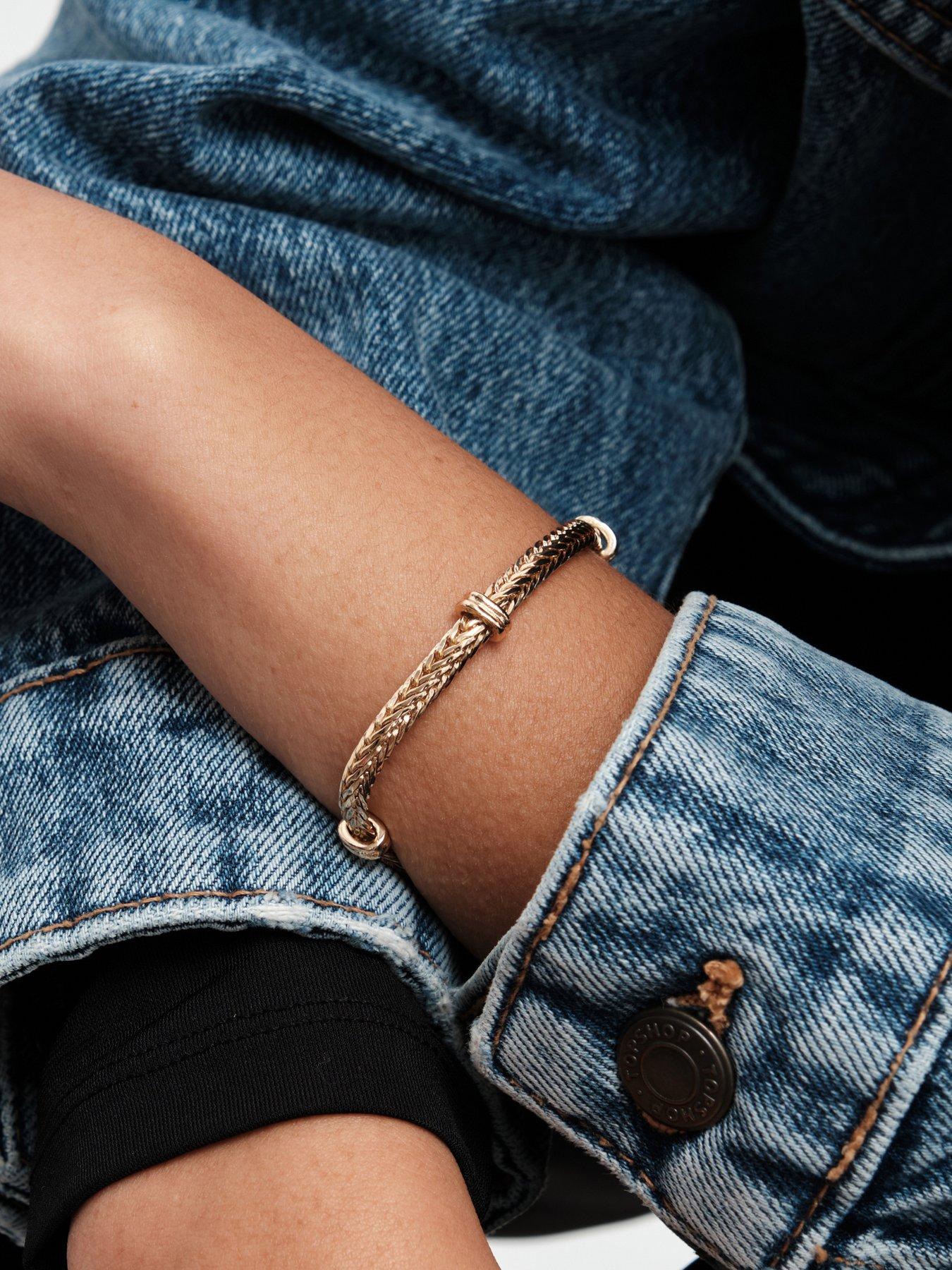 mood-gold-flat-cobra-station-chain-t-bar-braceletback