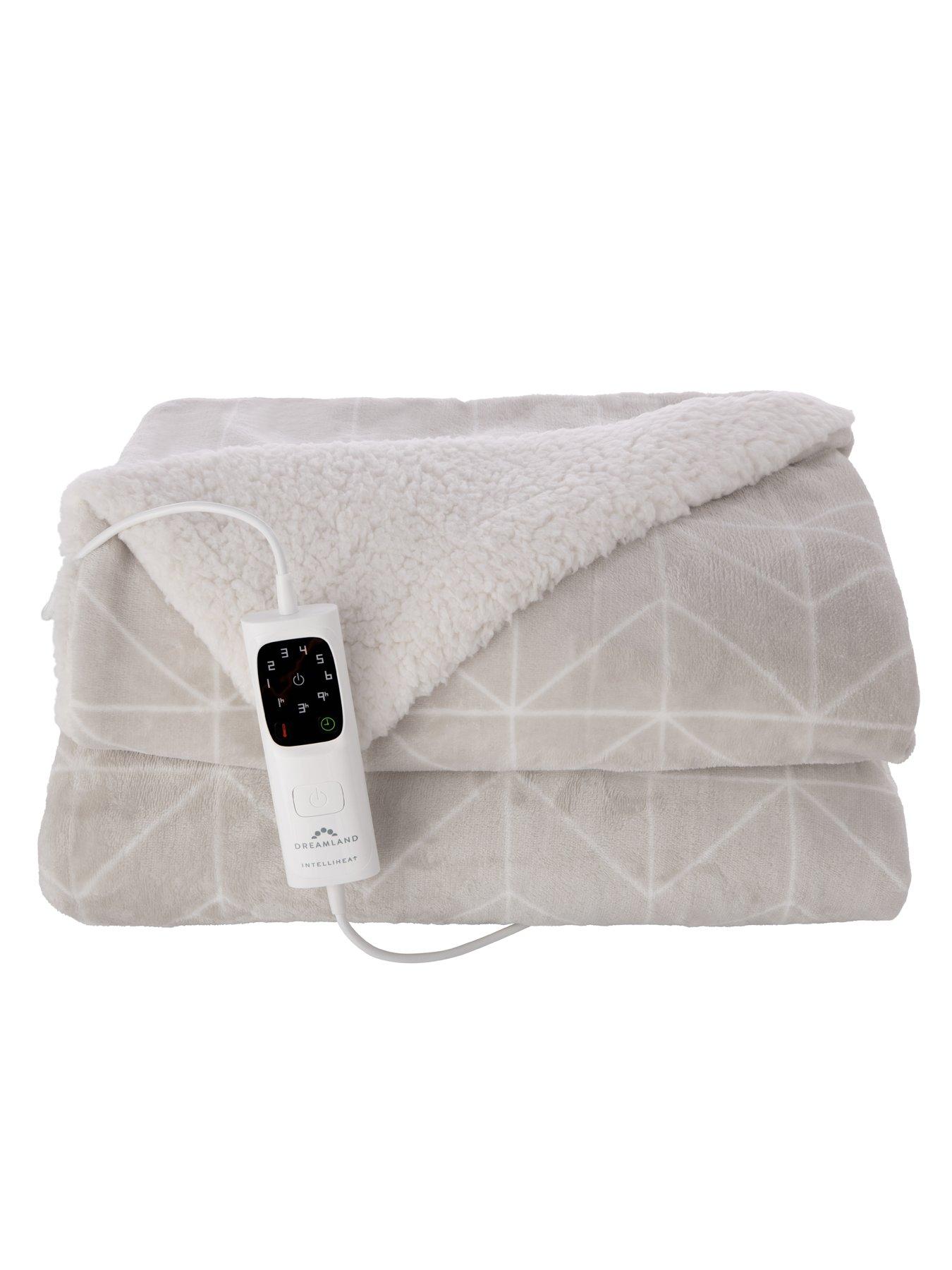Image 4 of 6 of Dreamland Nap Time Warming Sherpa Blanket- Cream