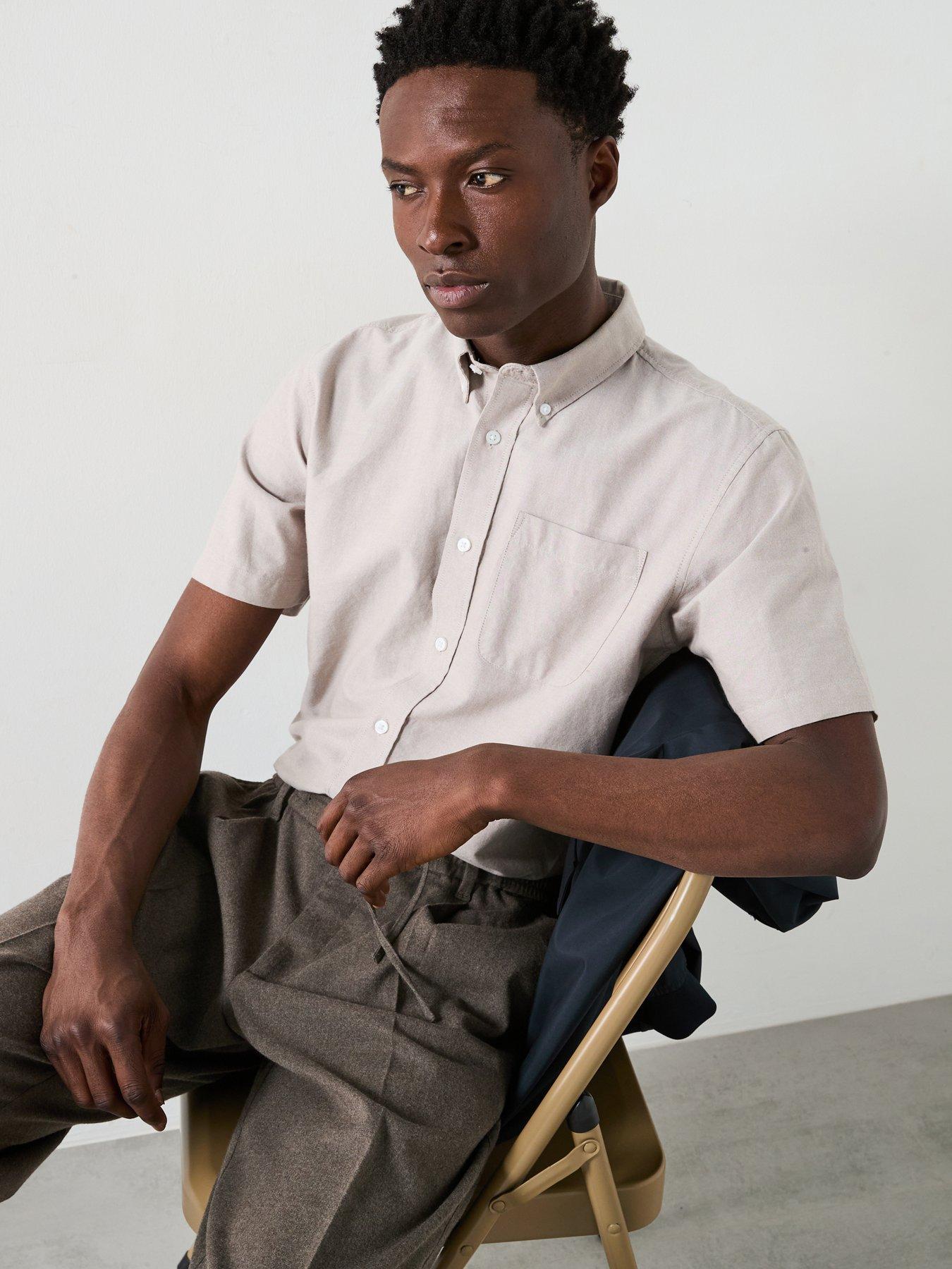 Image 6 of 6 of Everyday Short Sleeve Oxford Shirt - Stone