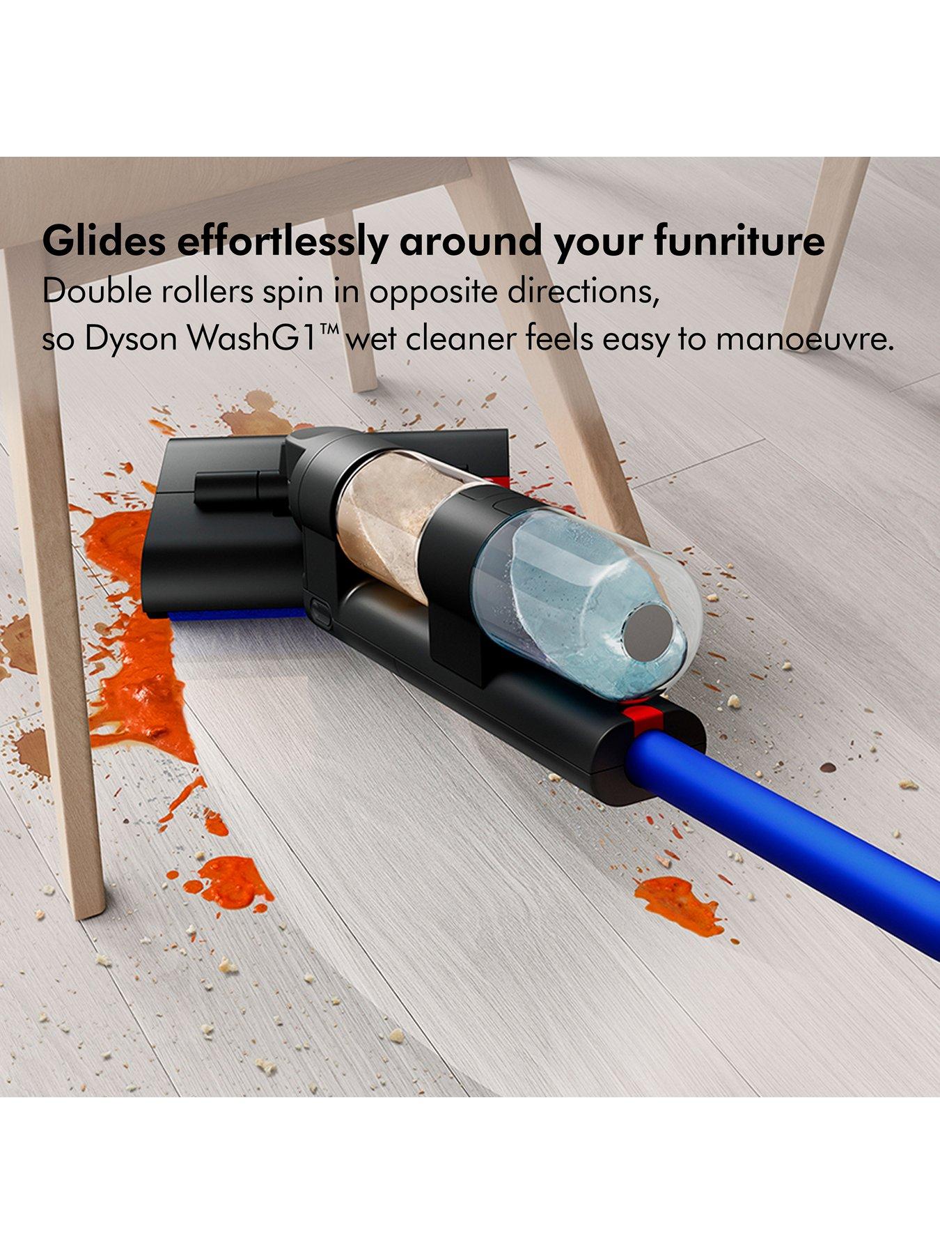 dyson-washg1trade-wet-floor-cleaneroutfit