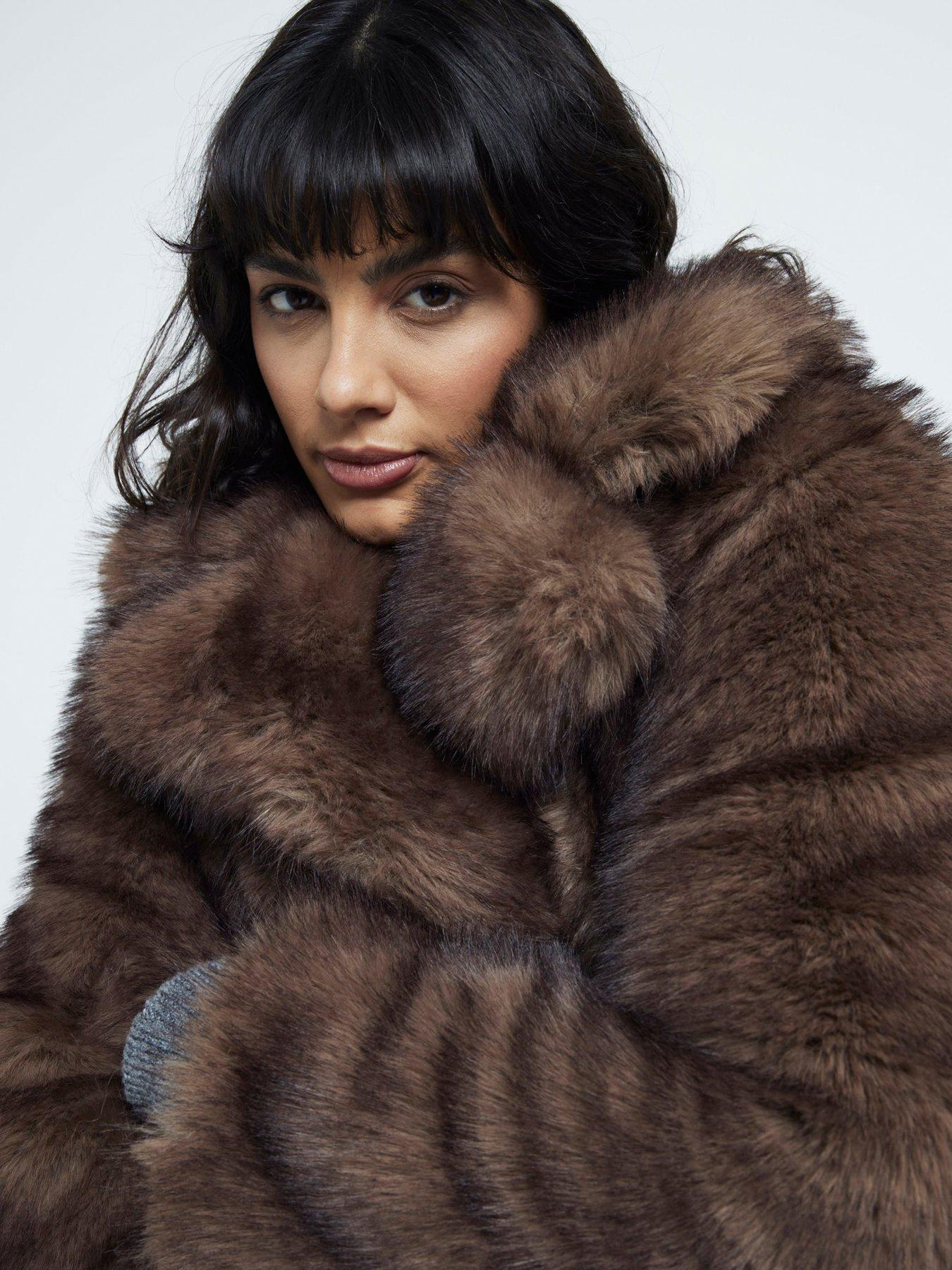 river-island-short-plush-faux-fur-jacket-browndetail