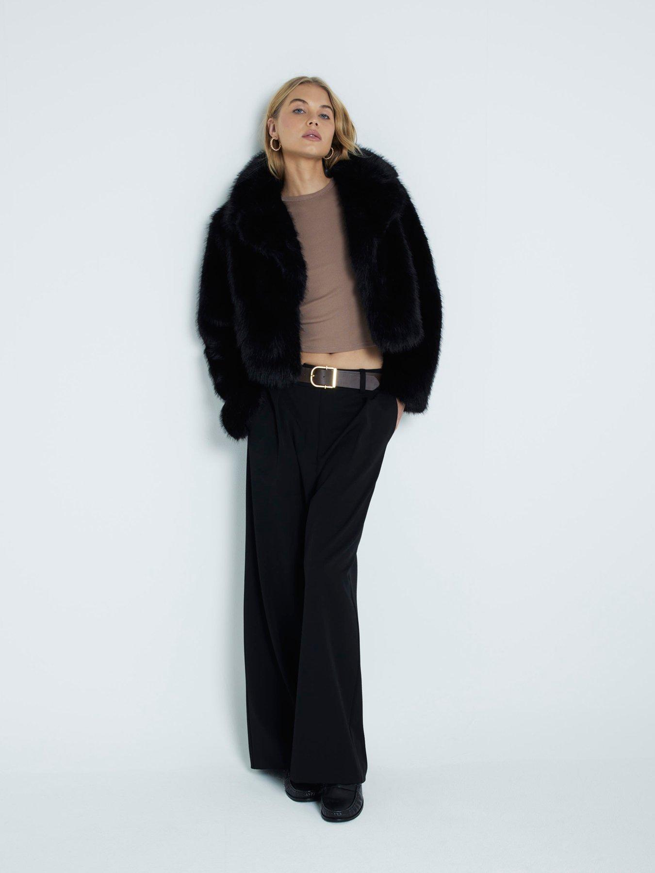 river-island-short-plush-faux-fur-jacket-blackback