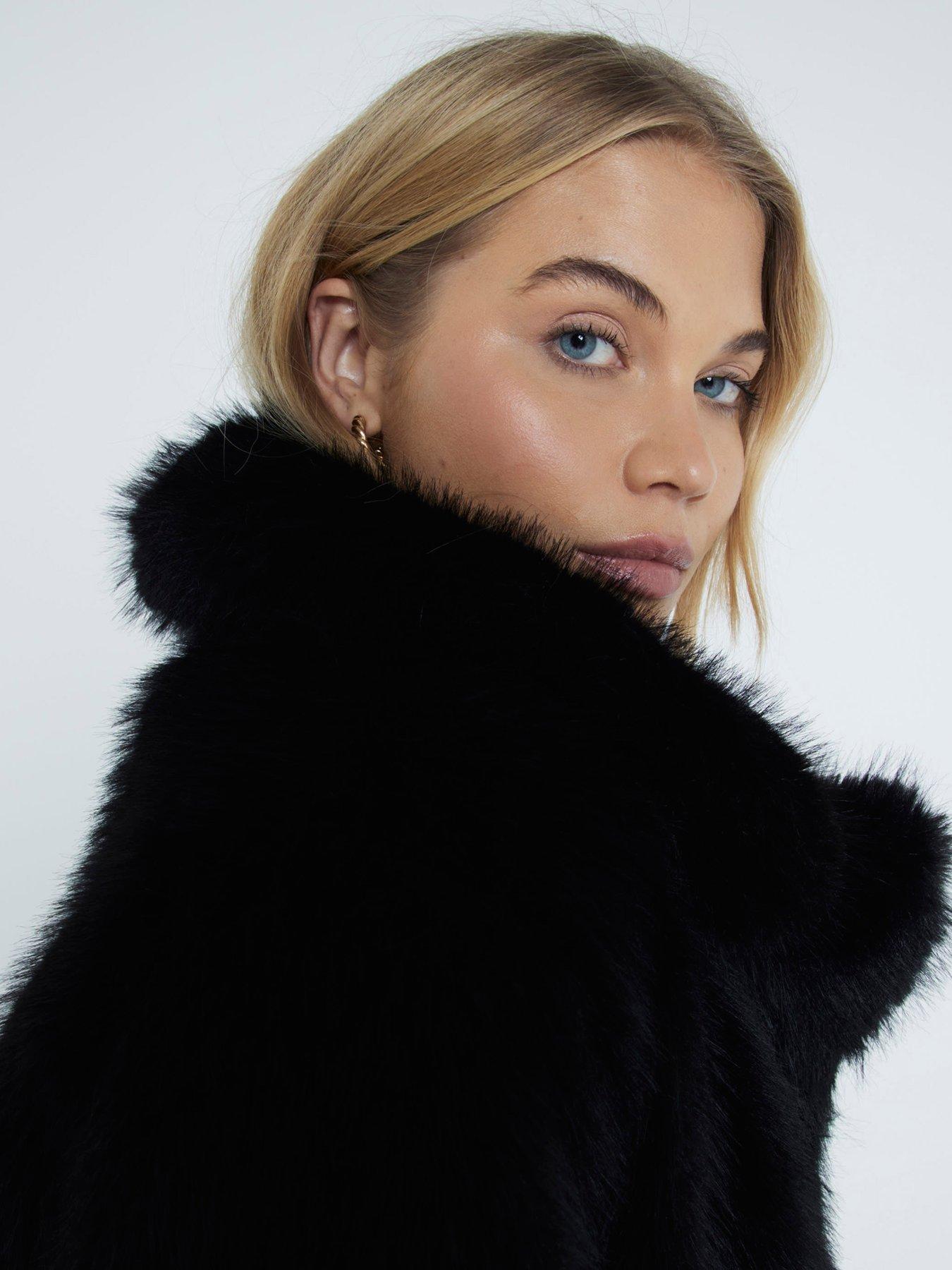 river-island-short-plush-faux-fur-jacket-blackoutfit