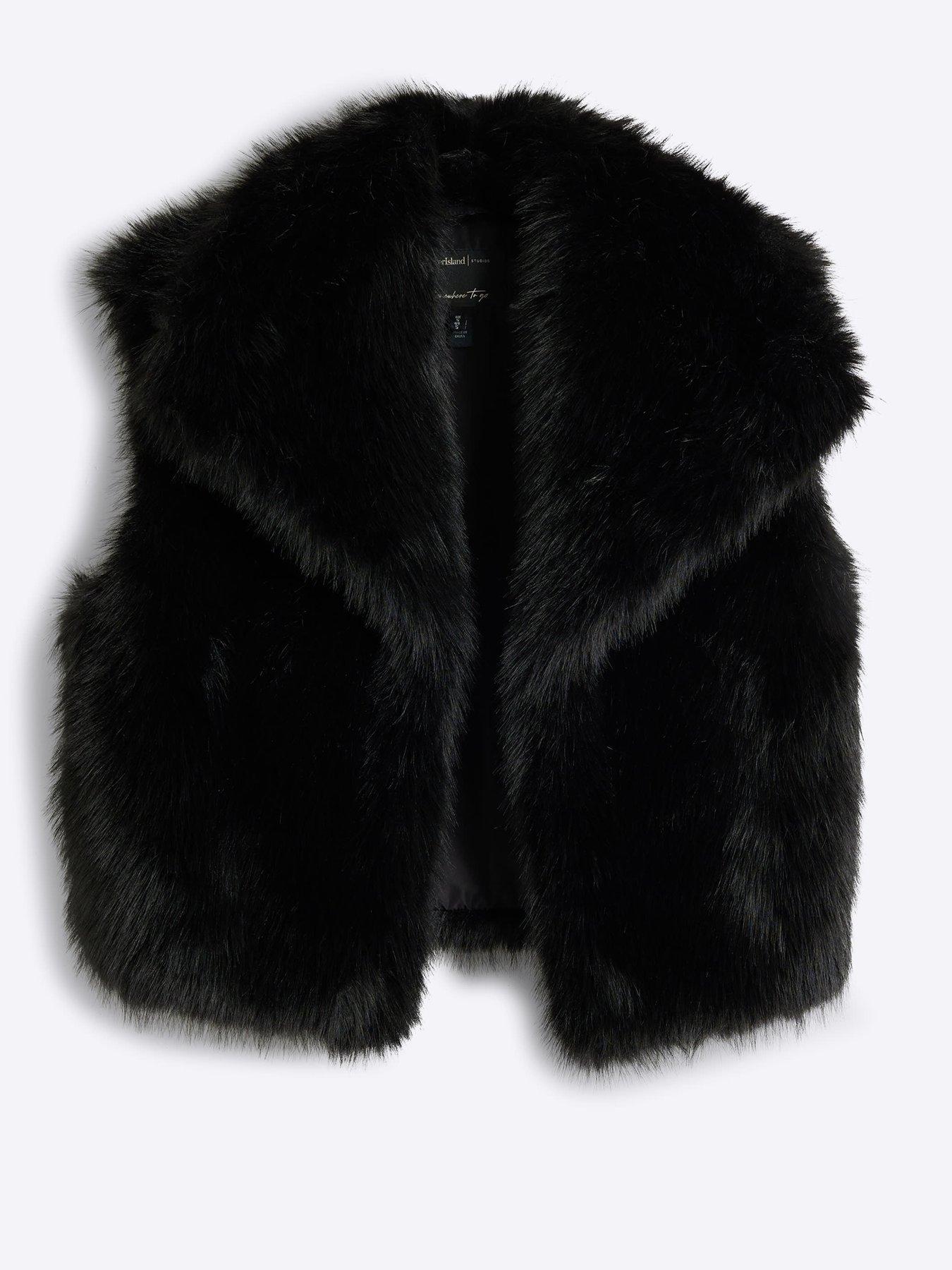 river-island-short-faux-fur-gilet-blackdetail