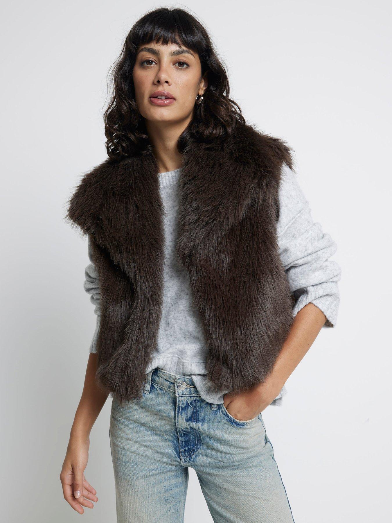 river-island-short-faux-fur-gilet-dark-brownstillFront