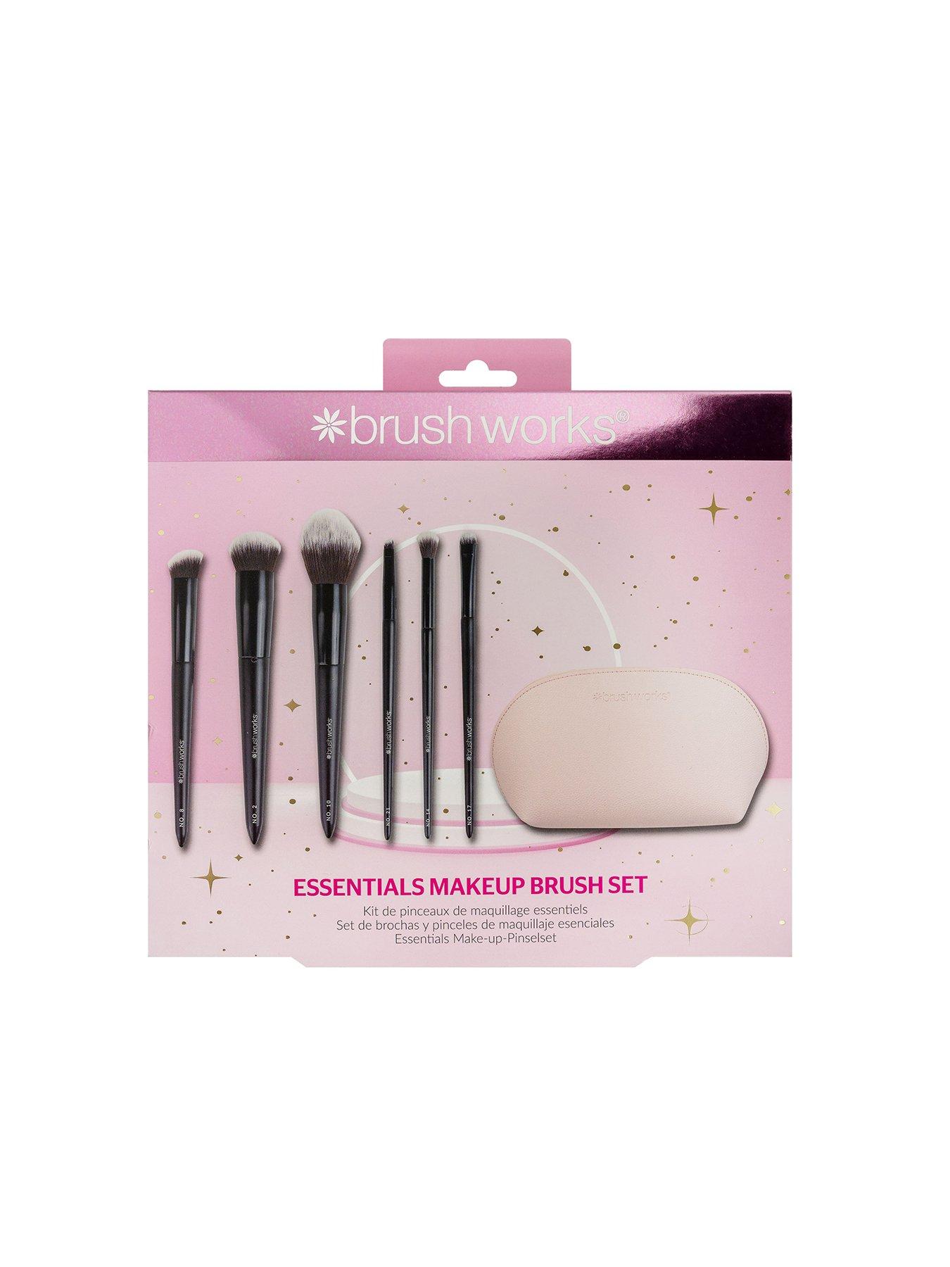 brushworks-essentials-makeup-brush-setfront