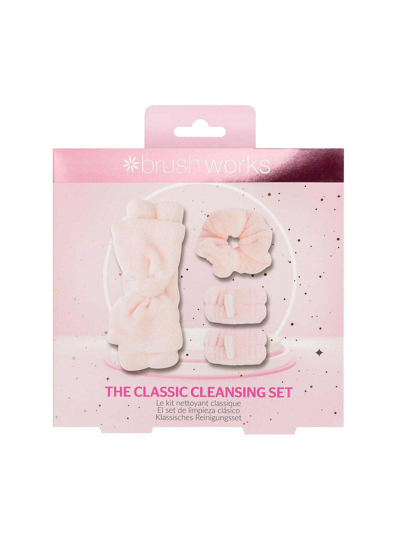 brushworks-the-classic-cleansing-accessory-set