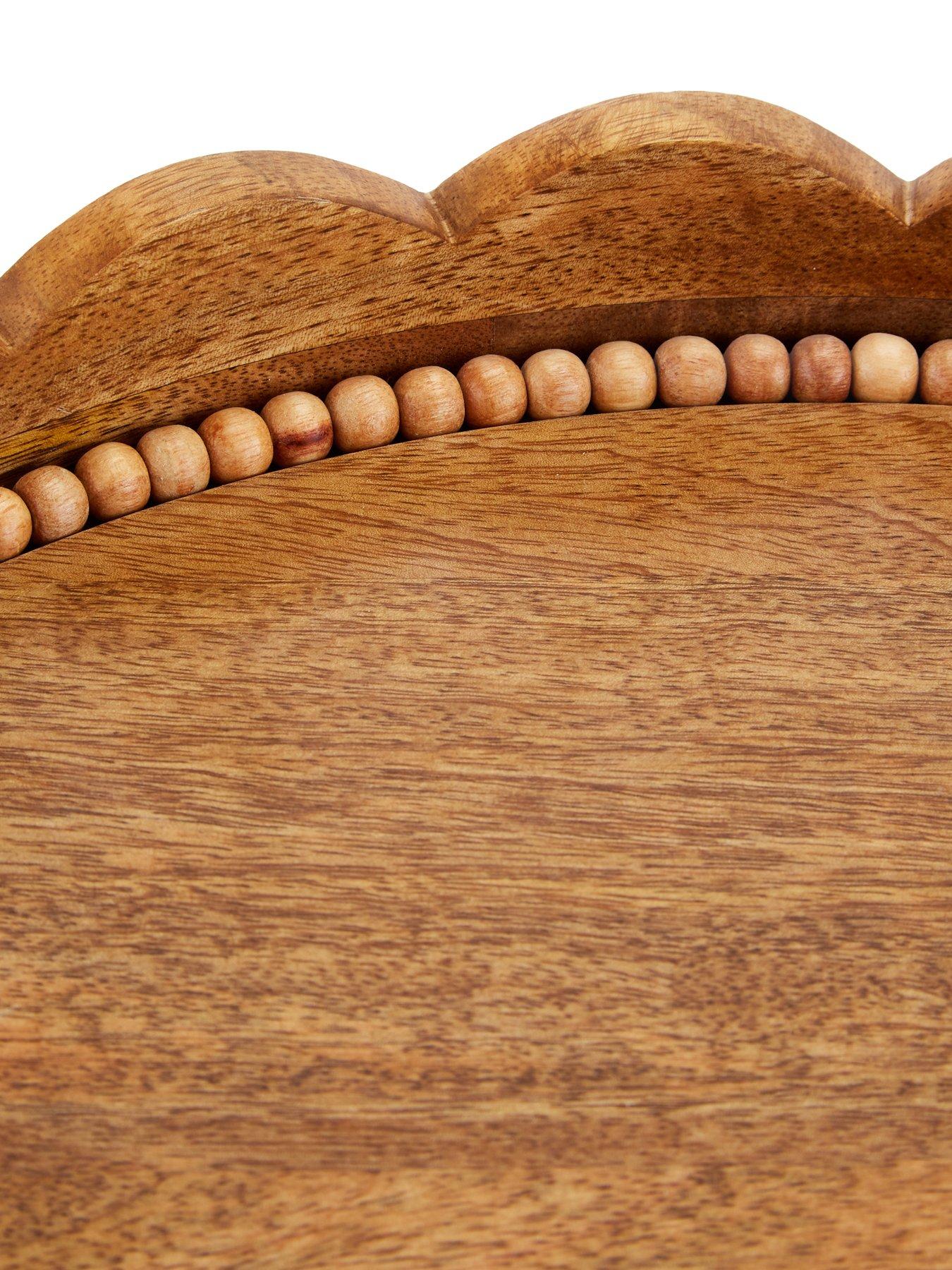 the-very-collection-rustic-scallop-wooden-trayoutfit