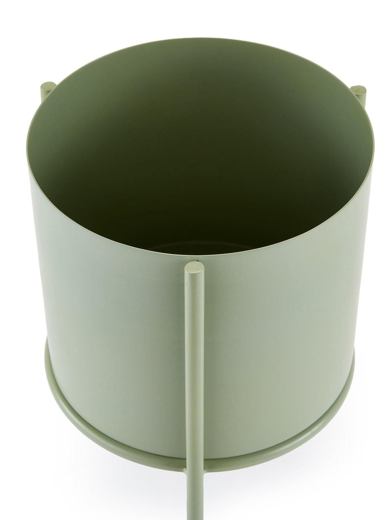 the-very-collection-metal-planter-and-stand-greenback