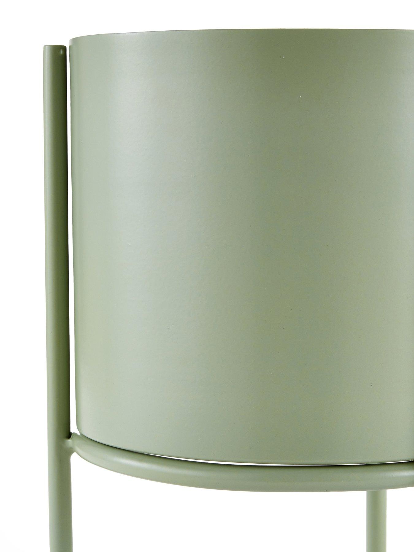 the-very-collection-metal-planter-and-stand-greenoutfit