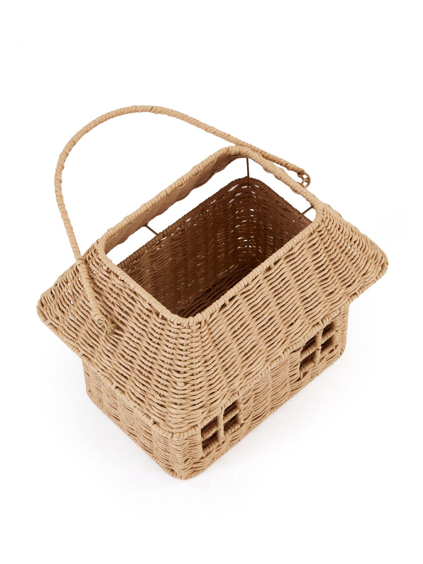 the-very-collection-cottage-basket-with-handleoutfit