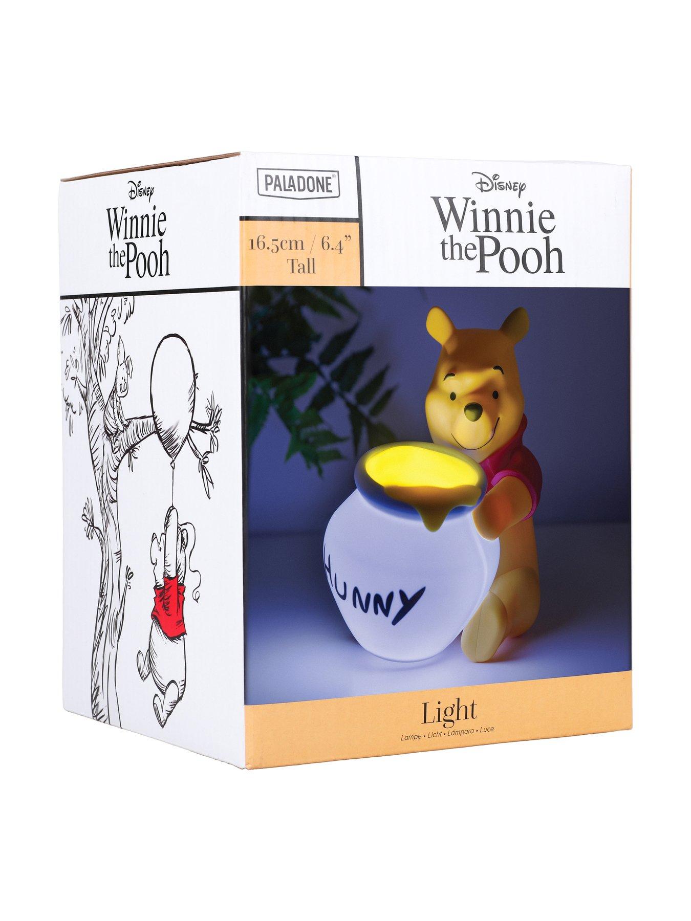 winnie-the-pooh-winnie-the-pooh-lightoutfit