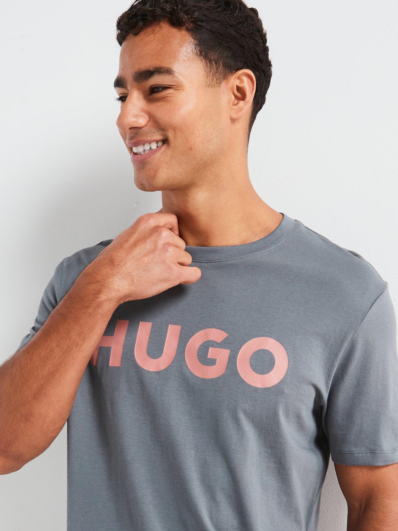 hugo-dulivio-regular-fit-large-logo-t-shirt-greyoutfit