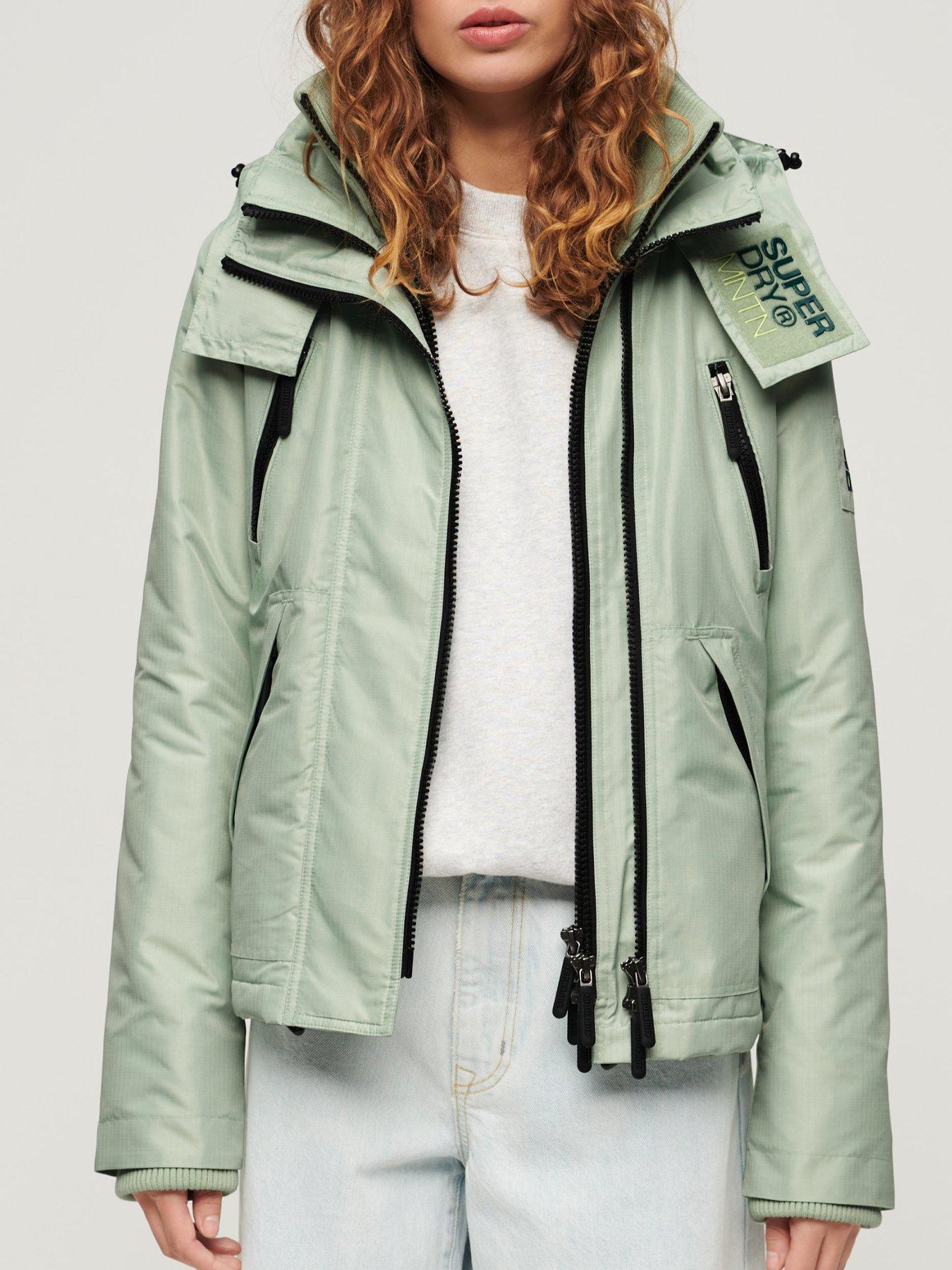 superdry-hooded-mountain-windbreaker-jacket-greenoutfit