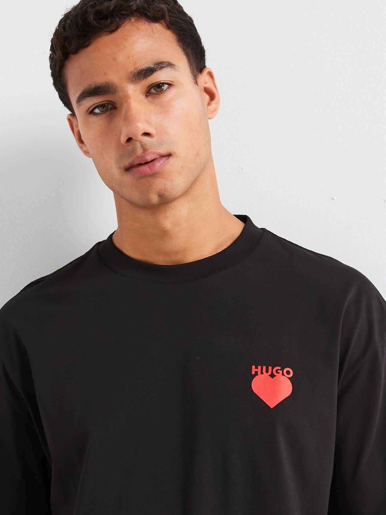 hugo-dewdam-relaxed-fit-heart-logo-t-shirt-blackoutfit