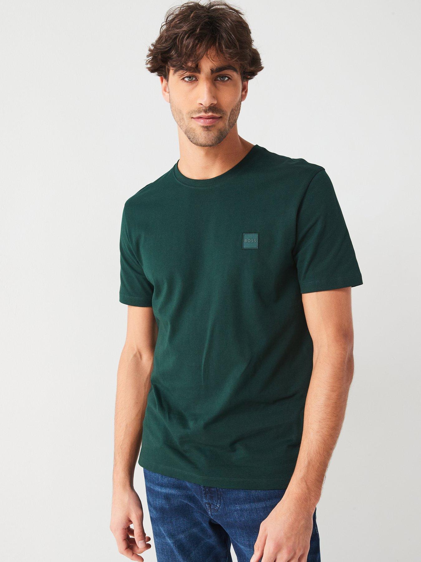 boss-tales-relaxed-fit-tonal-patch-logo-t-shirt-dark-greenoutfit