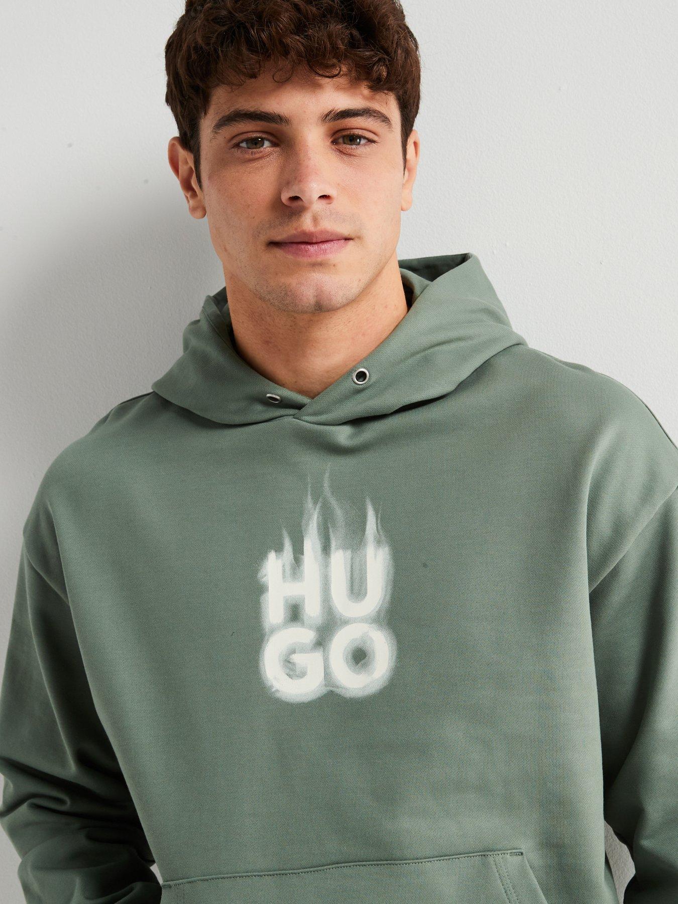 hugo-defnio-relaxed-fit-smoky-logo-overhead-hoodie-greenoutfit