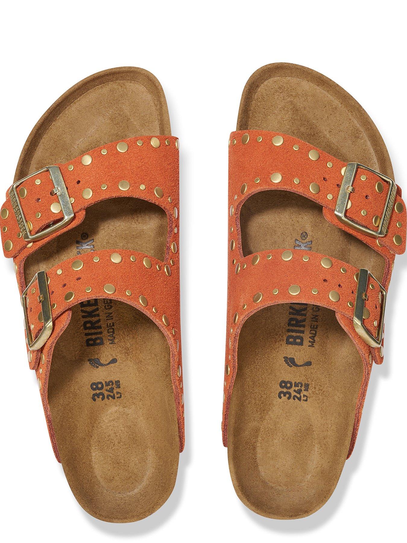 birkenstock-arizona-rivet-suede-sandal-rustdetail