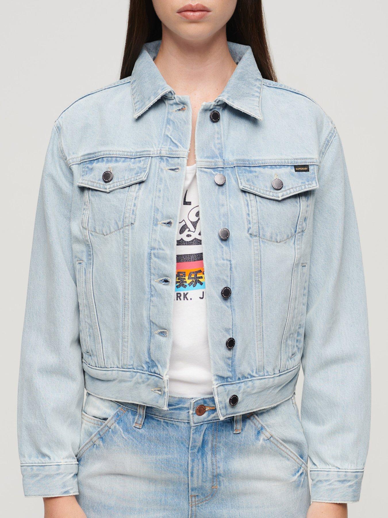 superdry-embroidered-denim-trucker-jacket-blueoutfit