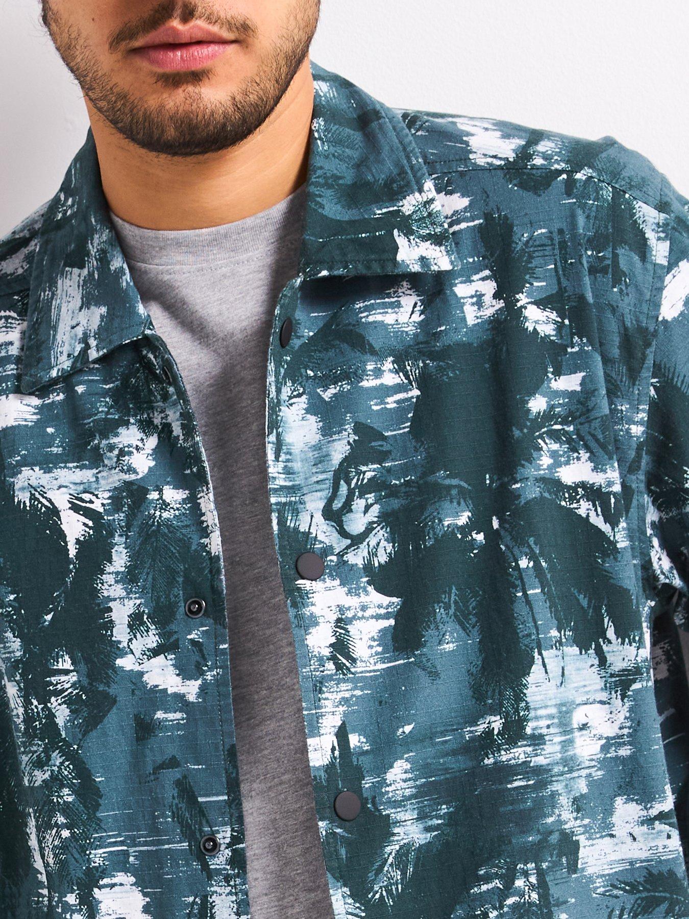 boss-labib-1-m-oversized-fit-jungle-camo-overshirt-dark-greenoutfit