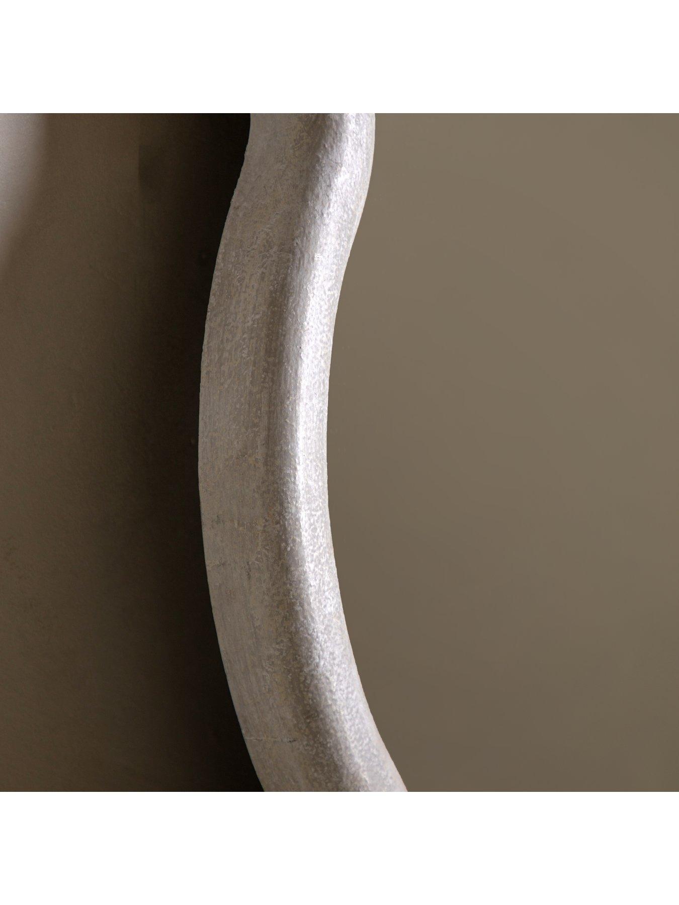 Image 5 of 6 of Gallery Direct Como Curved Leaner Mirror &ndash; 90 x 180 cm