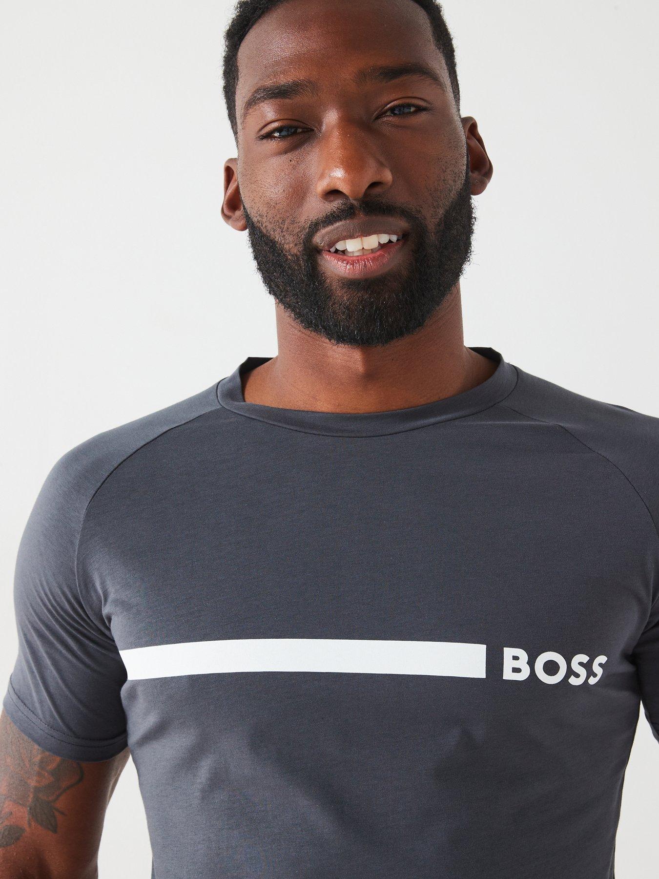 boss-t-shirt-rn-chest-stripe-slim-fit-t-shirt-dark-greyoutfit