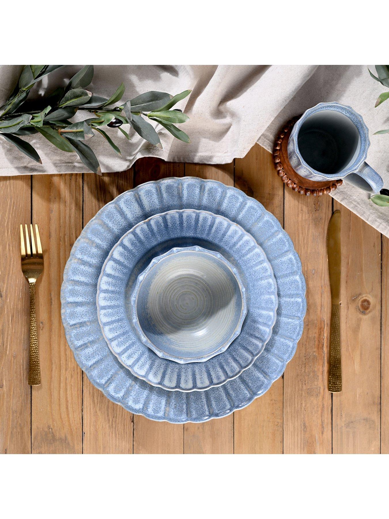 Image 4 of 5 of Hestia Scalloped Set Of 4 Bowls - Blue