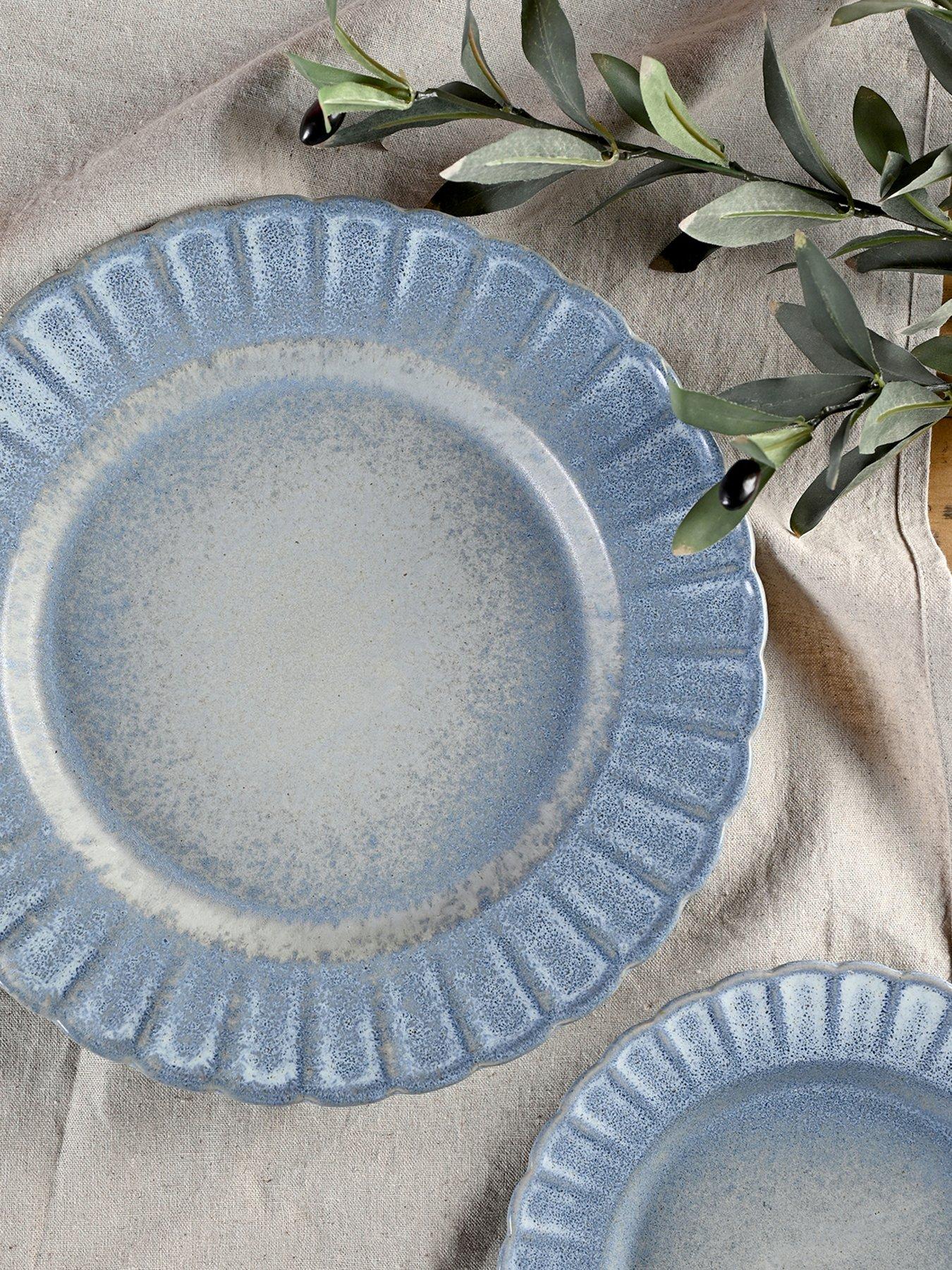 hestia-scalloped-set-of-4-side-plates-blue