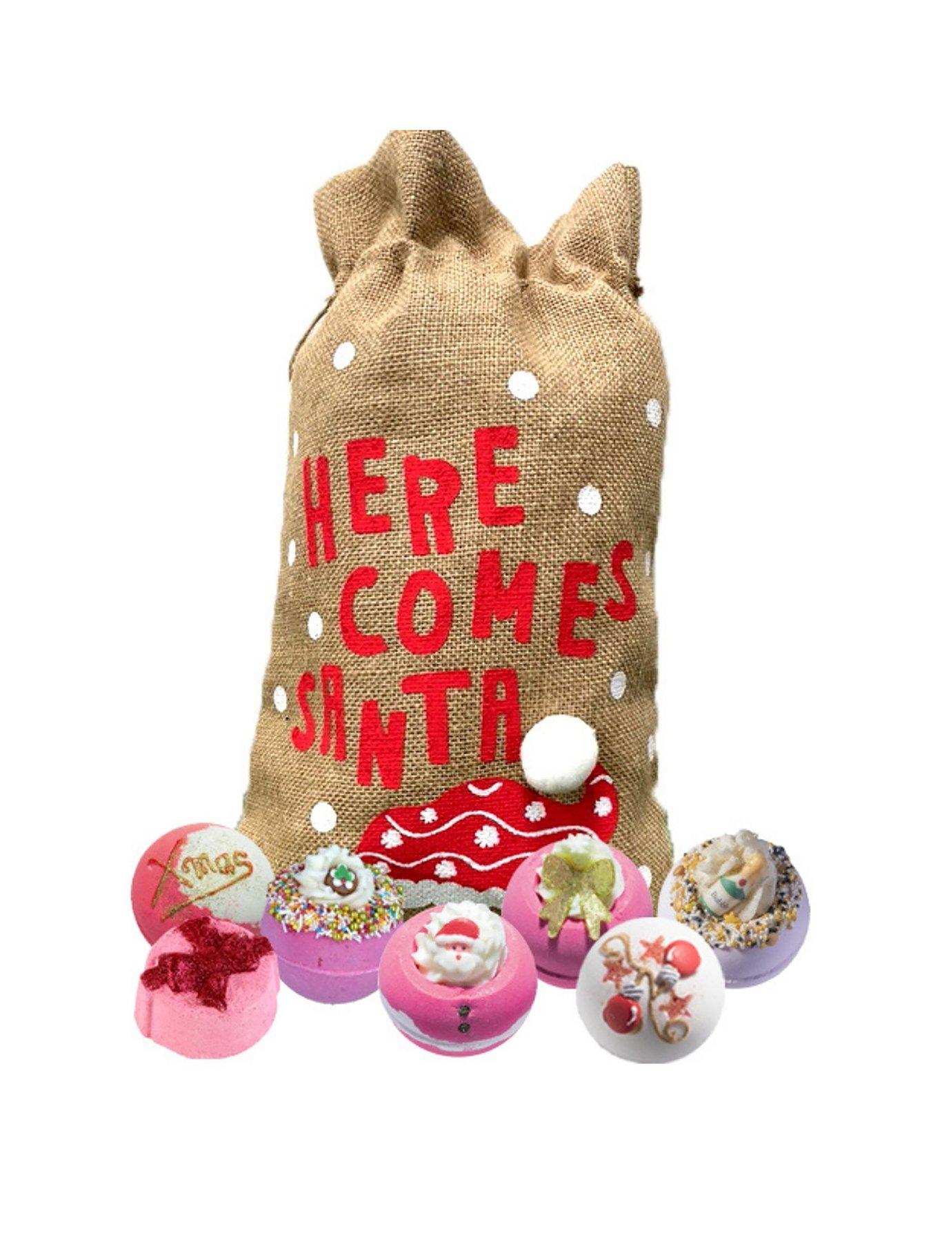 bomb-cosmetics-here-comes-santa-bath-bomb-sack-set