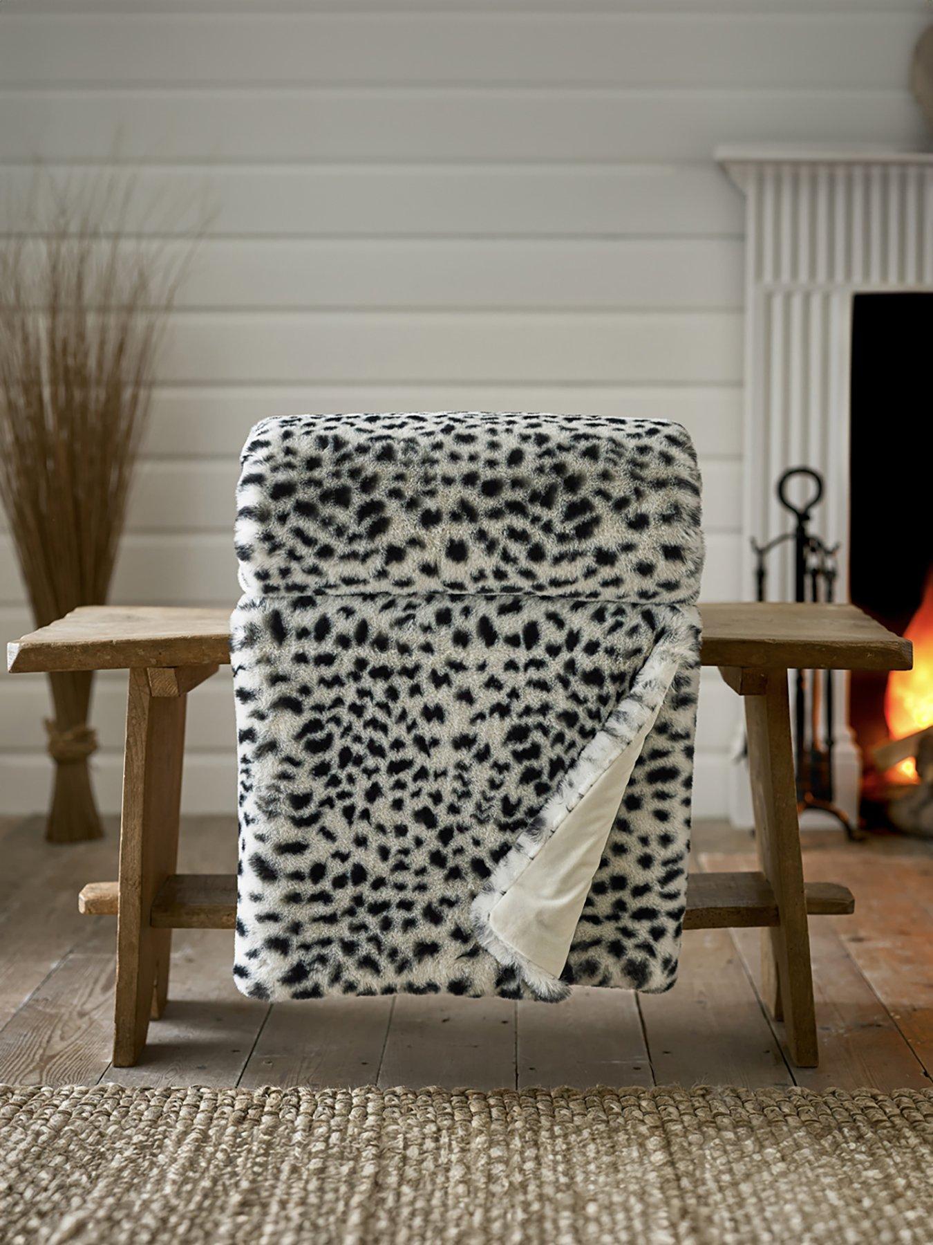 deyongs-mayfield-faux-fur-throw-130x180cm