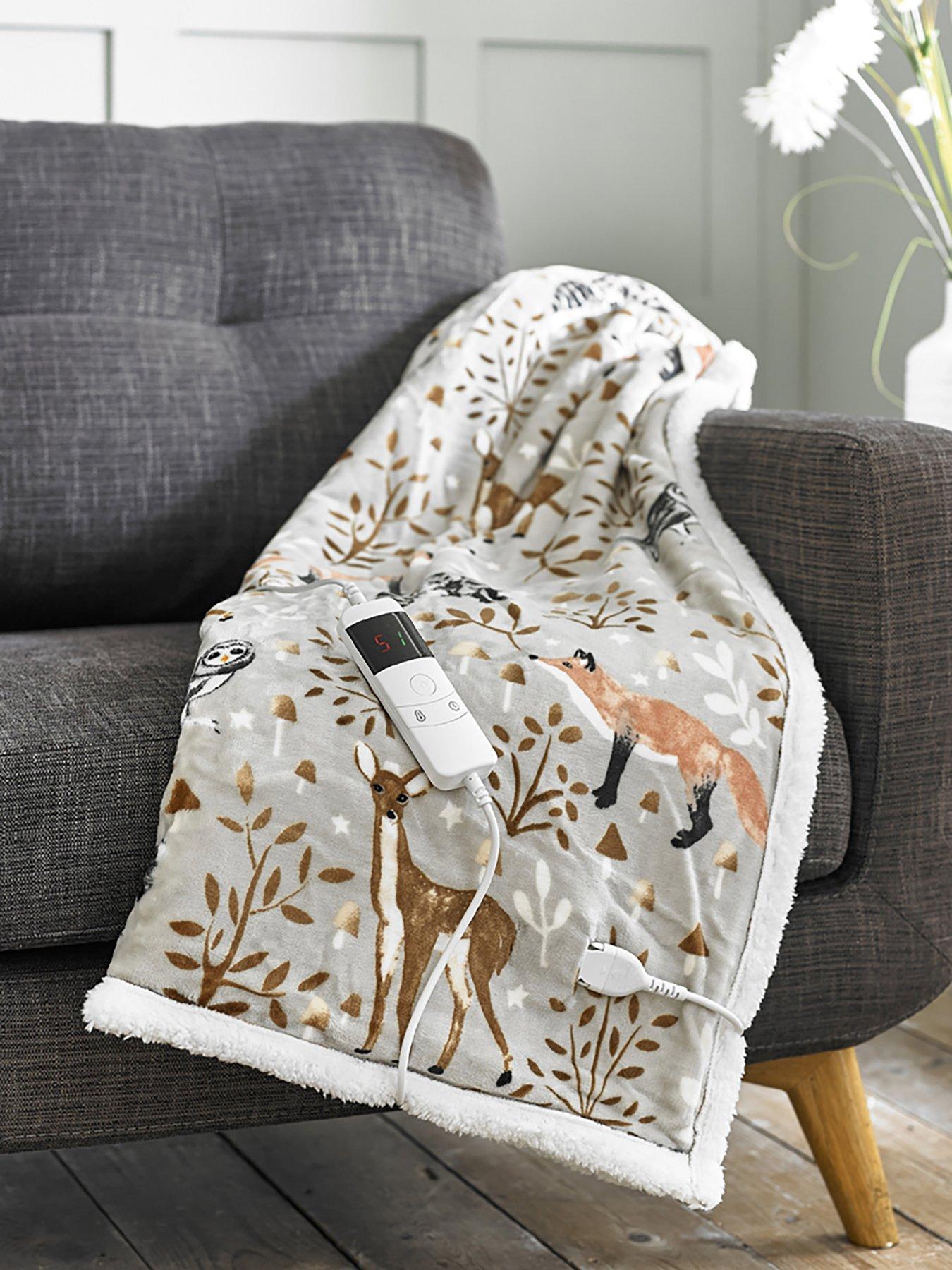 deyongs-winter-wildlife-heated-throw-140-x-180cm-white