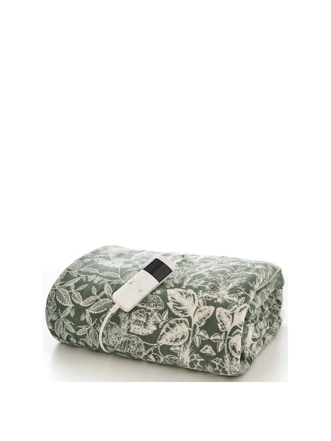 deyongs-secret-garden-green-heated-throw-140-x-180cmstillFront