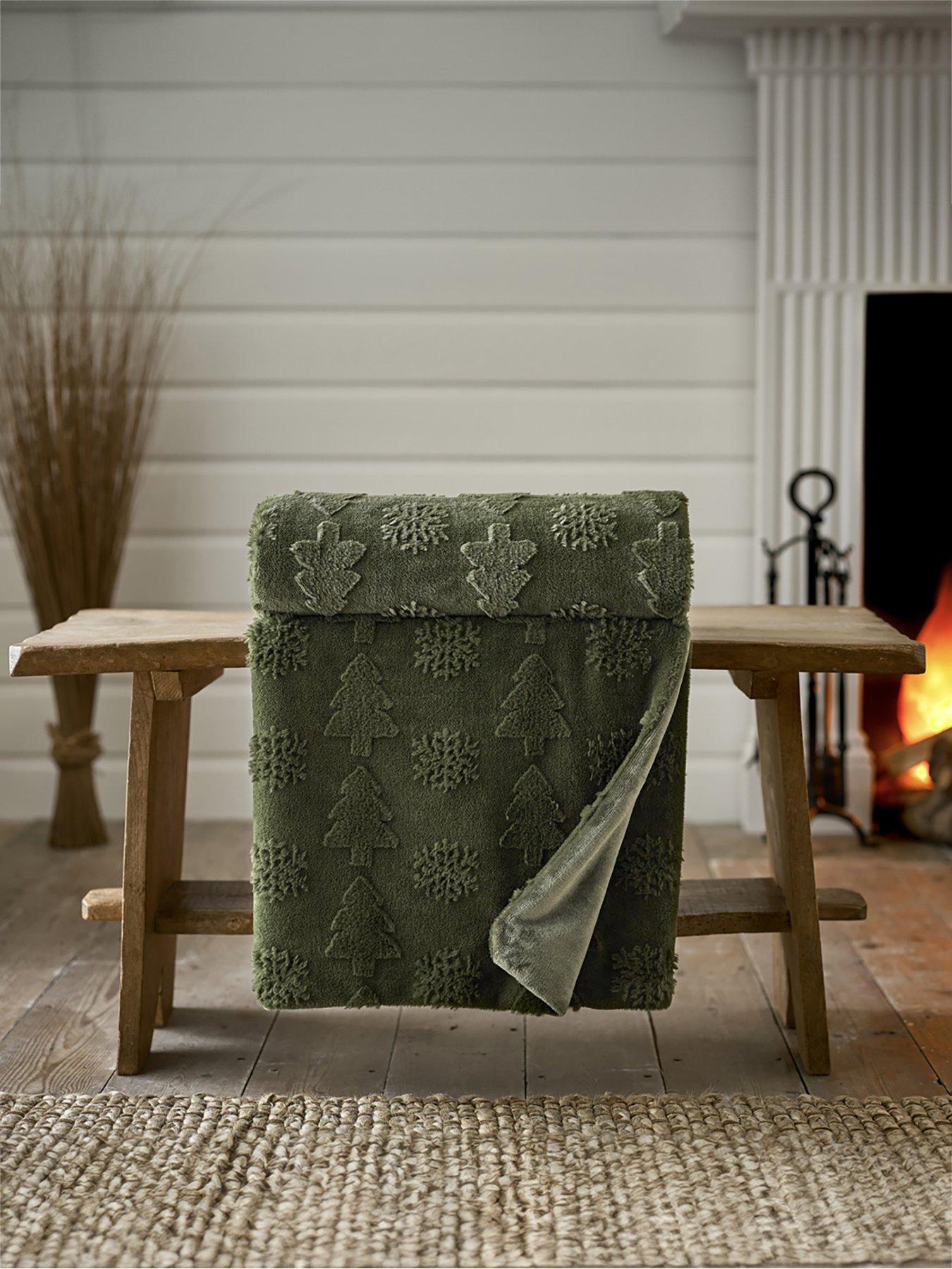 deyongs-winter-forest-throw-130x150cm-green