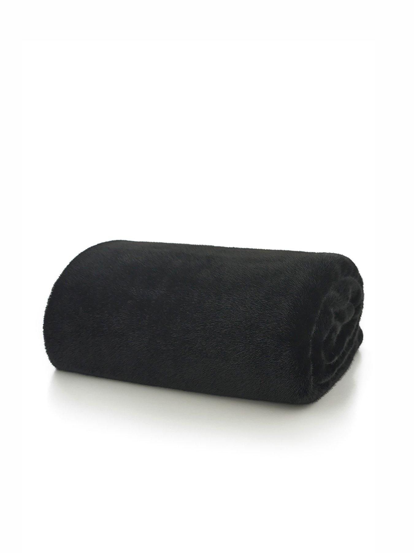 deyongs-ashford-faux-fur-throw