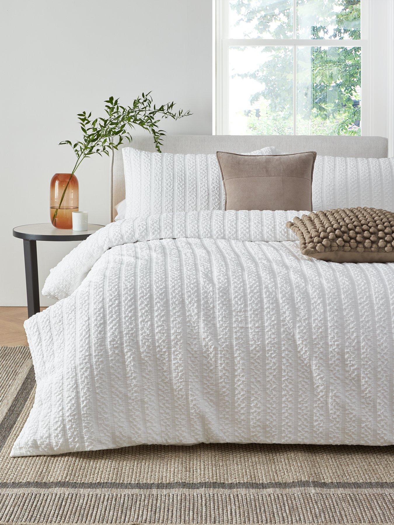 the-very-collection-super-soft-seersucker-stripe-duvet-cover-set