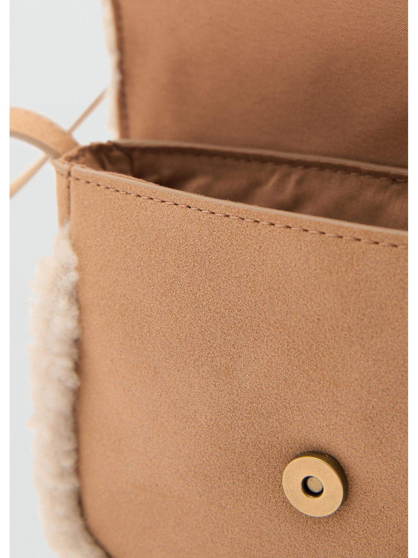 mango-girls-faux-shearling-cross-body-bag-beigedetail