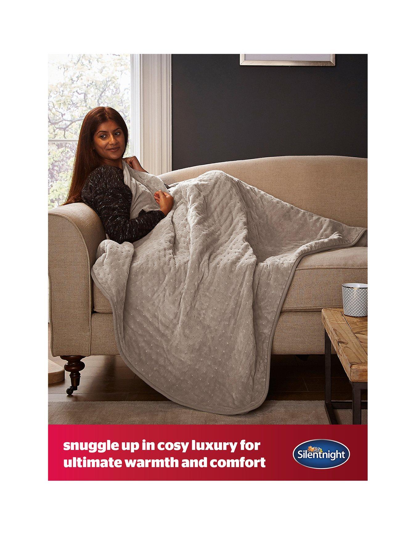 silentnight-luxury-9-heat-setting-pinsonic-heated-throw-naturalstillFront