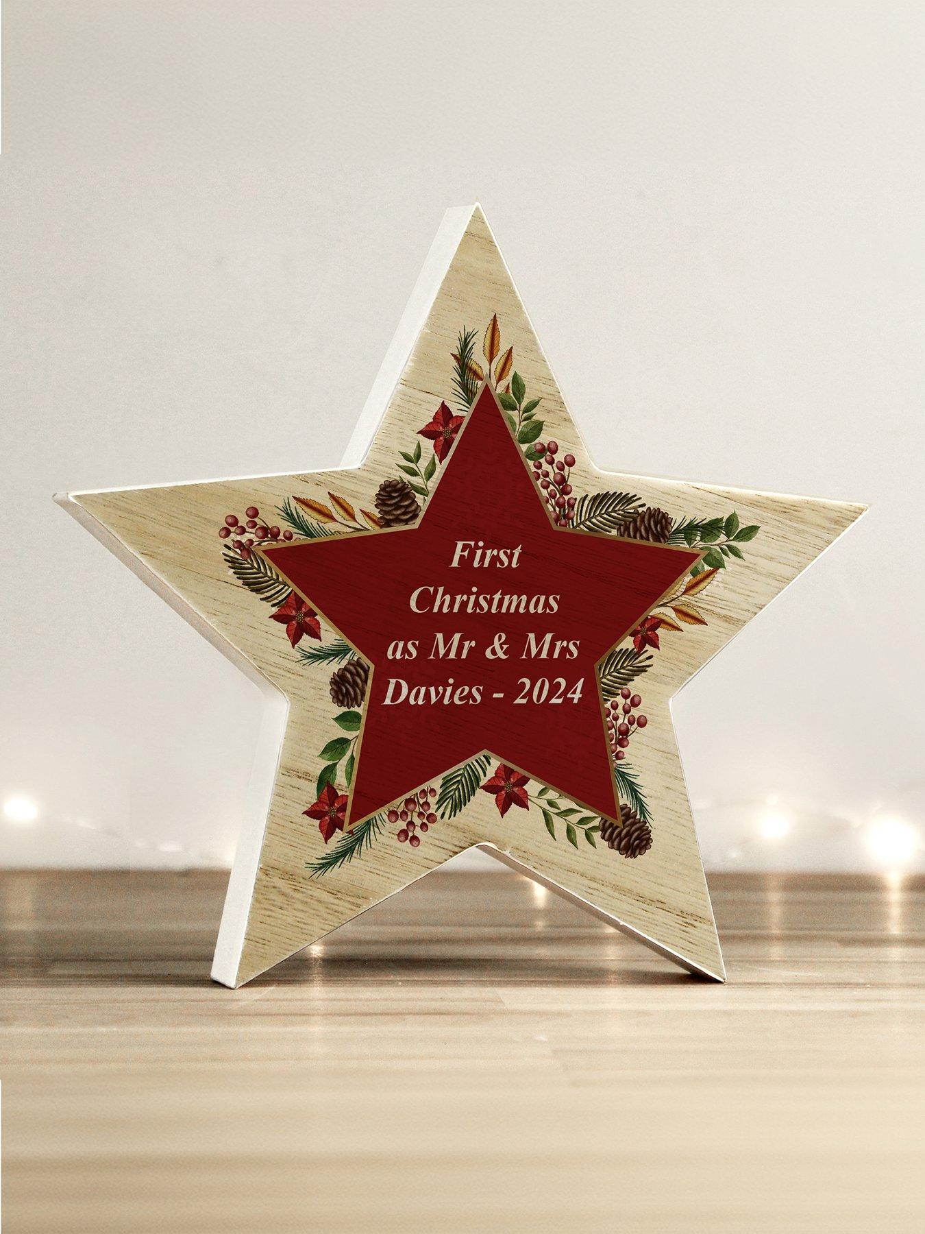 the-personalised-memento-company-personalised-christmas-wreath-wooden-star-ornamentback