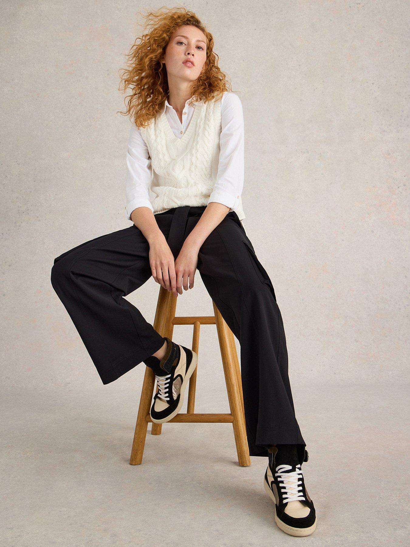 white-stuff-fern-wide-leg-cargo-trouser-blackback