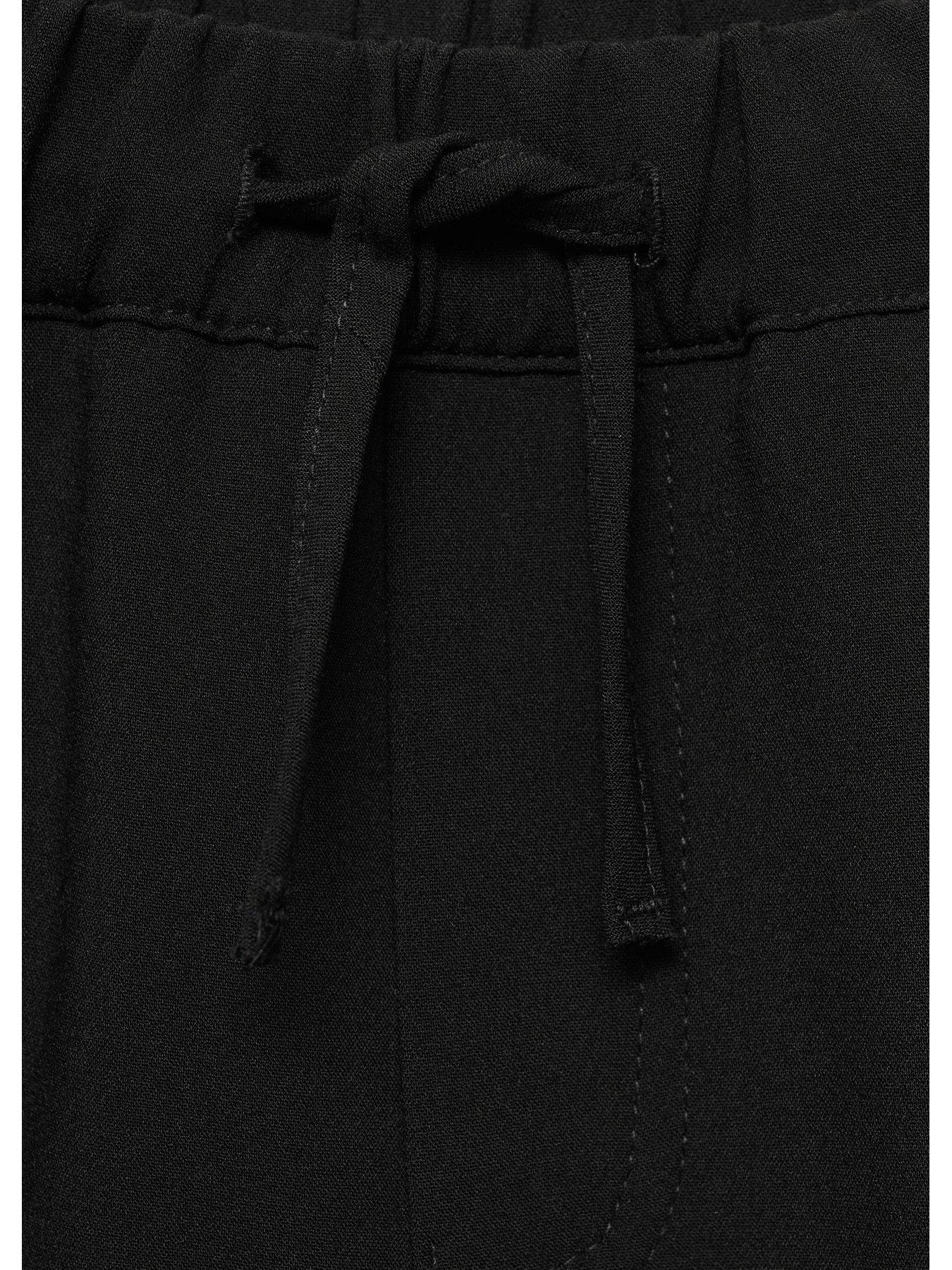 mango-girls-cargo-trousers-blackdetail