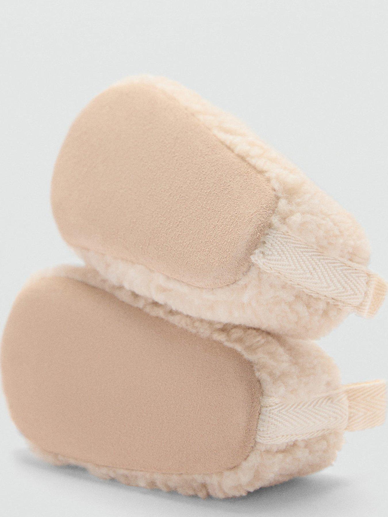 mango-baby-unisex-fleece-booties-beigedetail