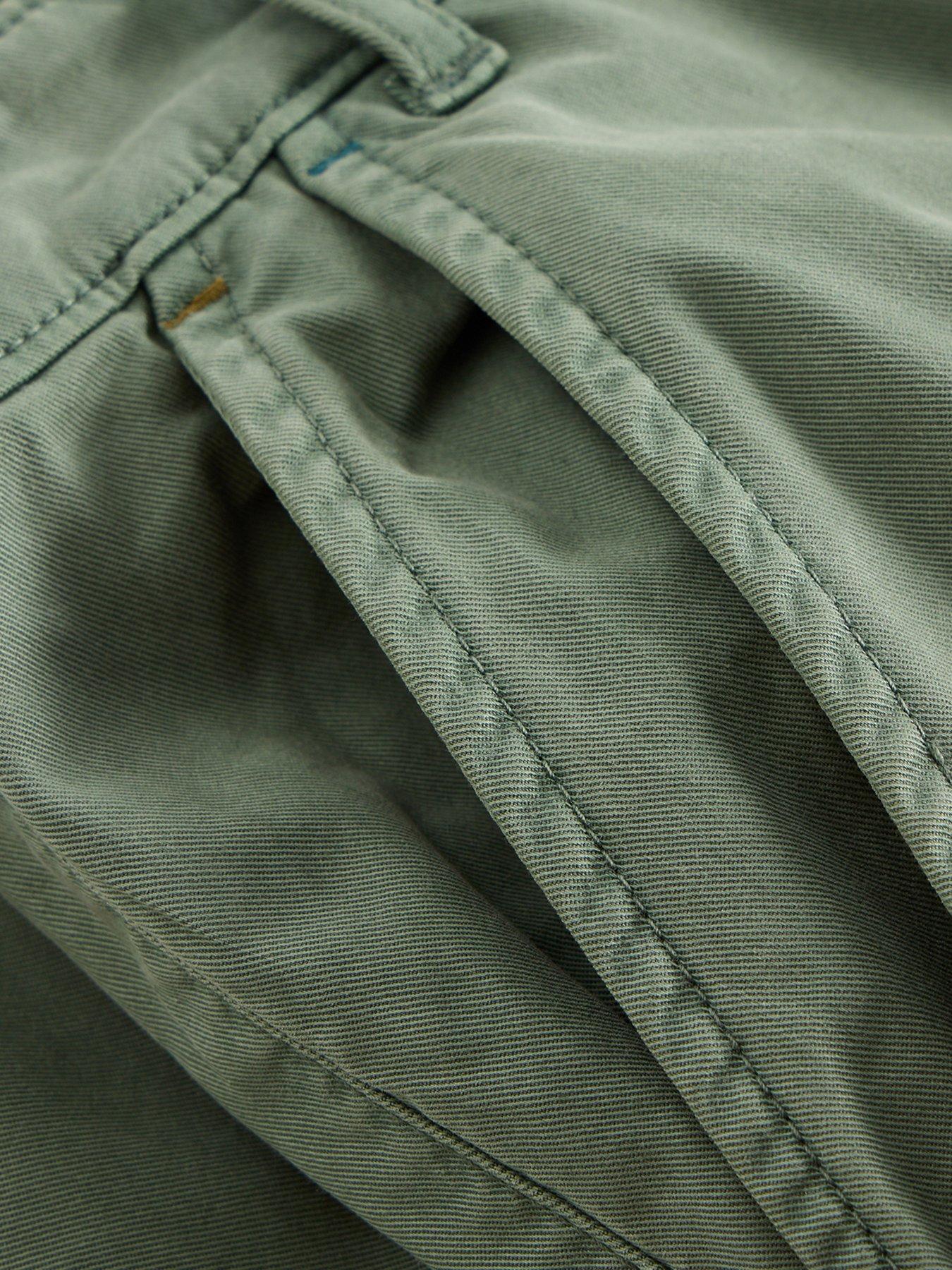 white-stuff-everleigh-cargo-trouser-greendetail