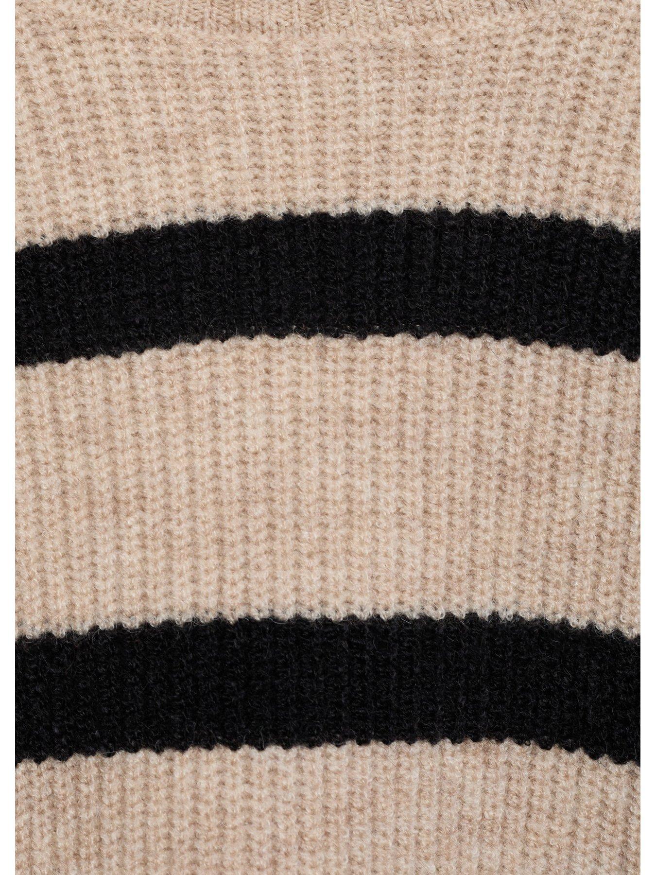 mango-girls-striped-roll-neck-knitted-jumper-beigeoutfit