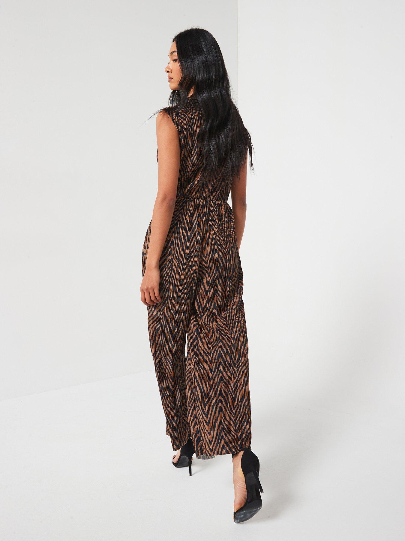 vero-moda-printed-plisse-jumpsuit-multistillFront