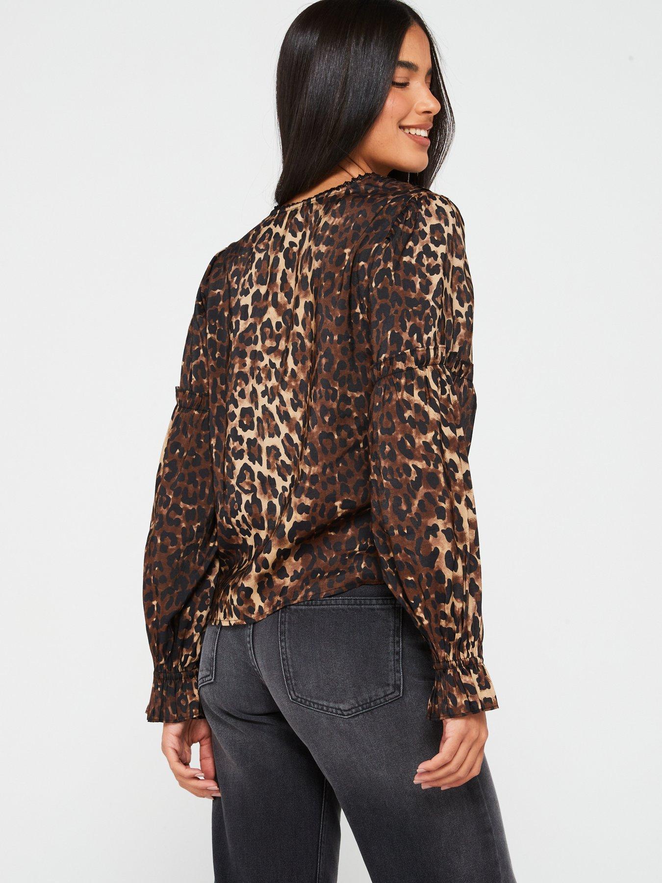 vero-moda-leopard-print-v-neck-top-multistillFront