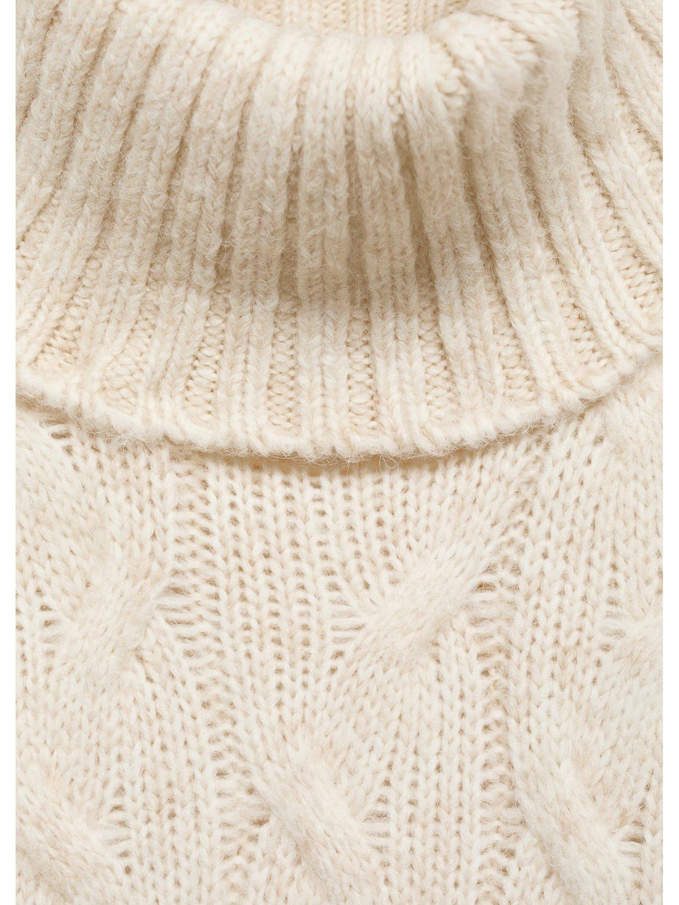 mango-girls-cable-knit-roll-neck-jumper-beigeoutfit