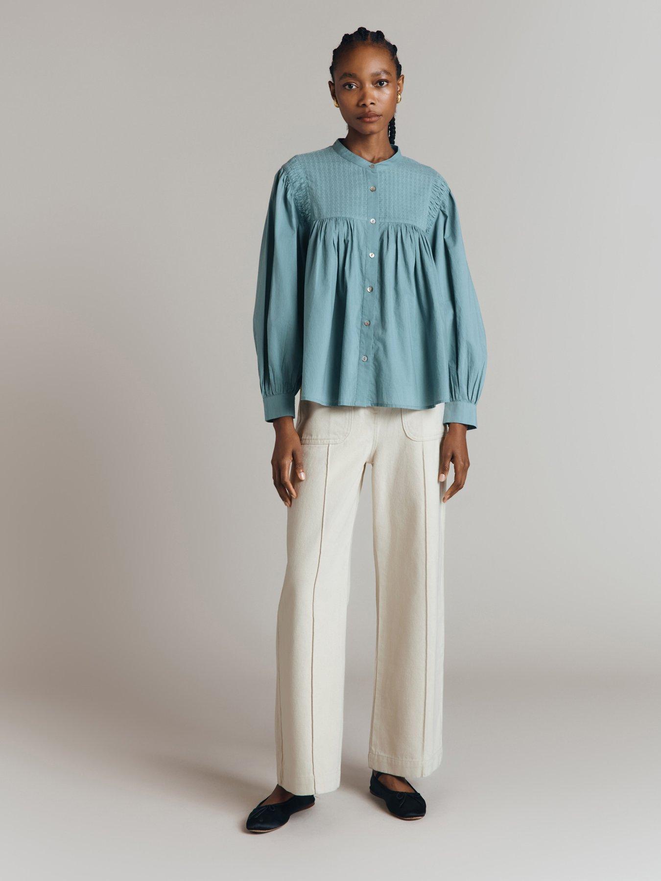 ghost-greta-blouse-bluefront