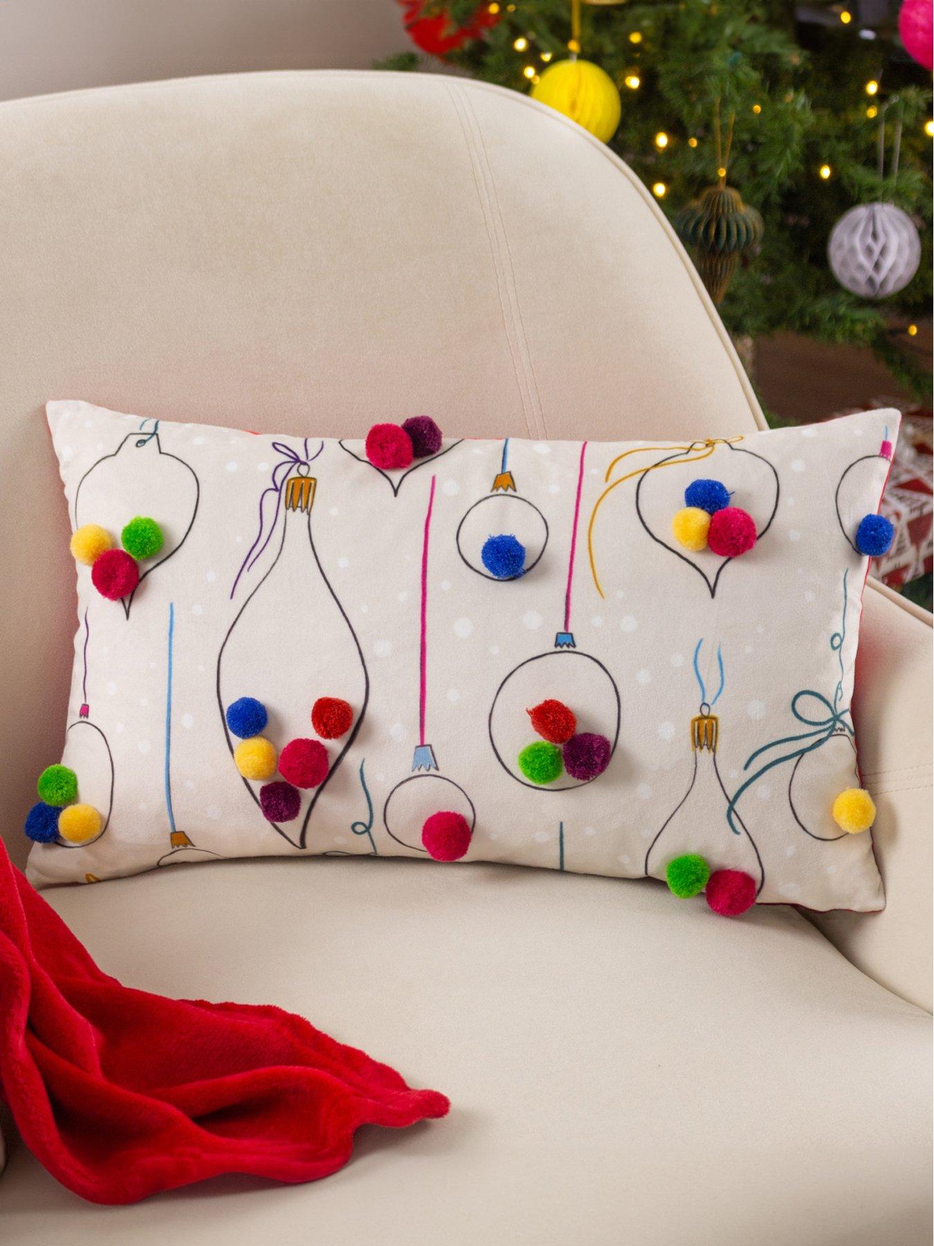 heya-home-festive-val-baubles-cushion